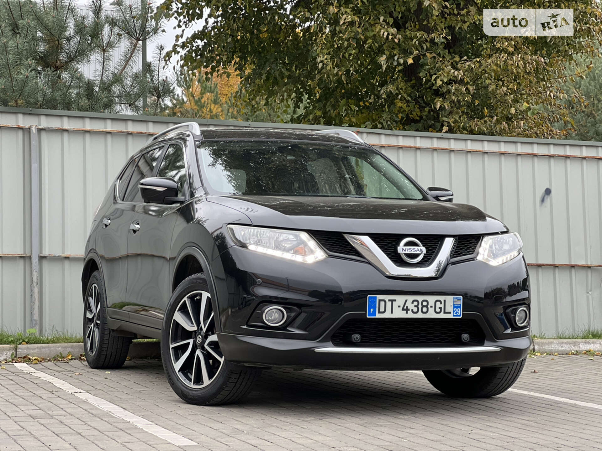 NISSAN X-TRAIL 2015