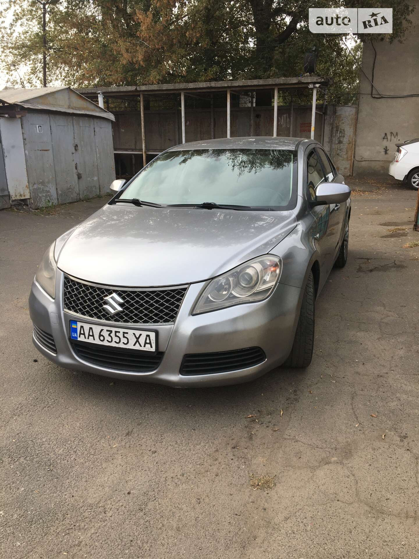 SUZUKI KIZASHI 2010