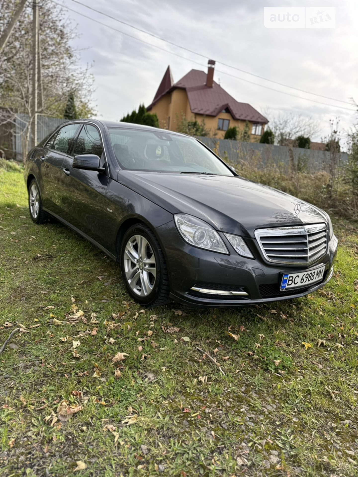 MERCEDES-BENZ E 250 2011