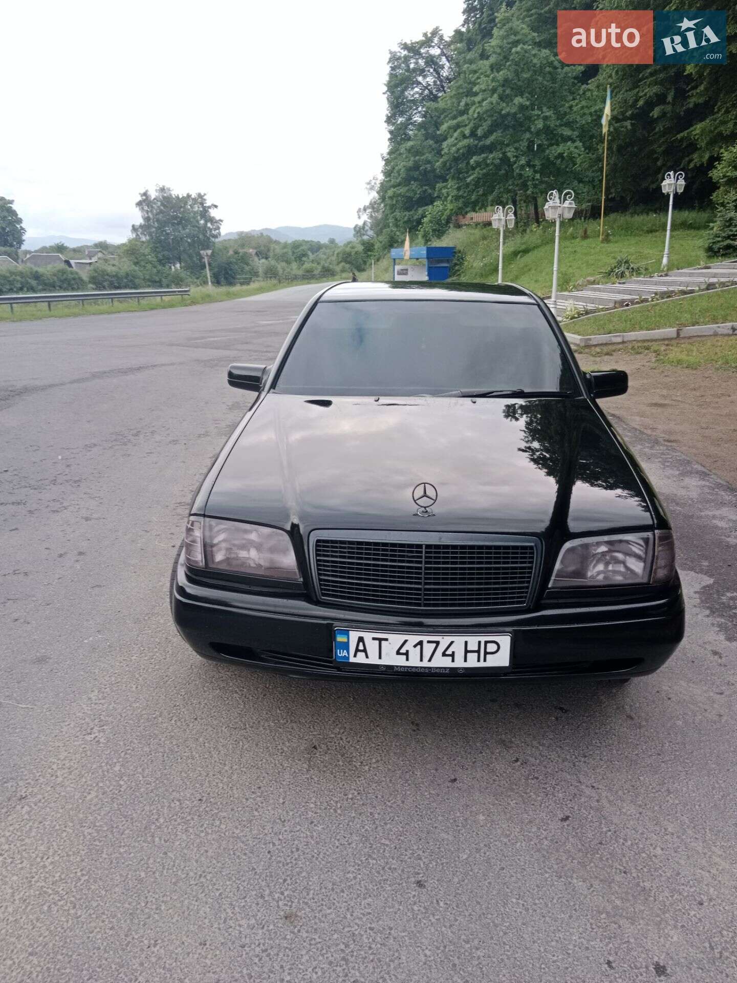 MERCEDES-BENZ 180C 1995