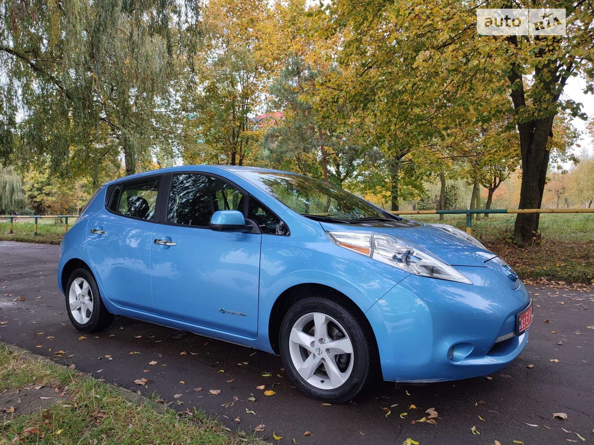 Головне фото звіту автомобіля NISSAN LEAF 2013