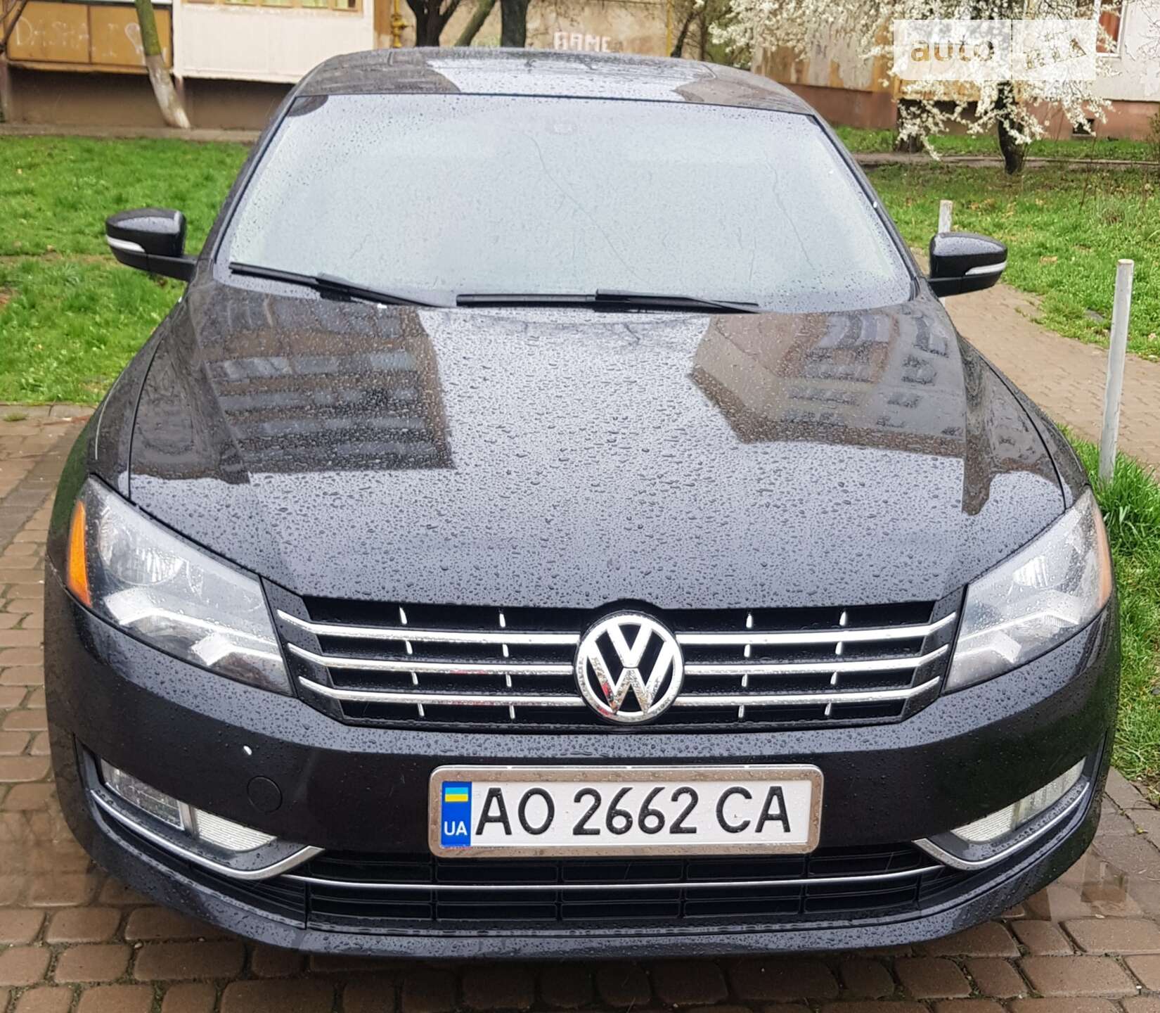 VOLKSWAGEN PASSAT 2012