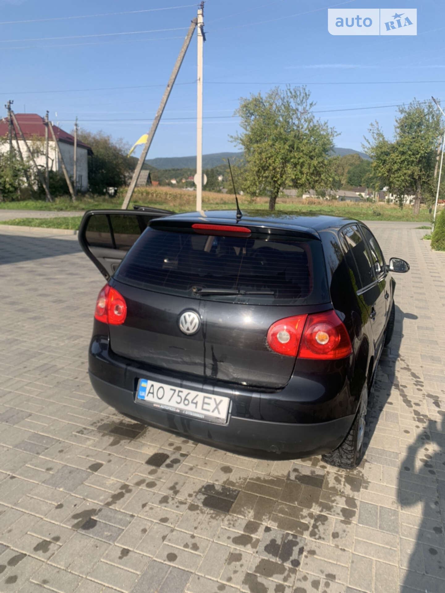 VOLKSWAGEN GOLF 2005