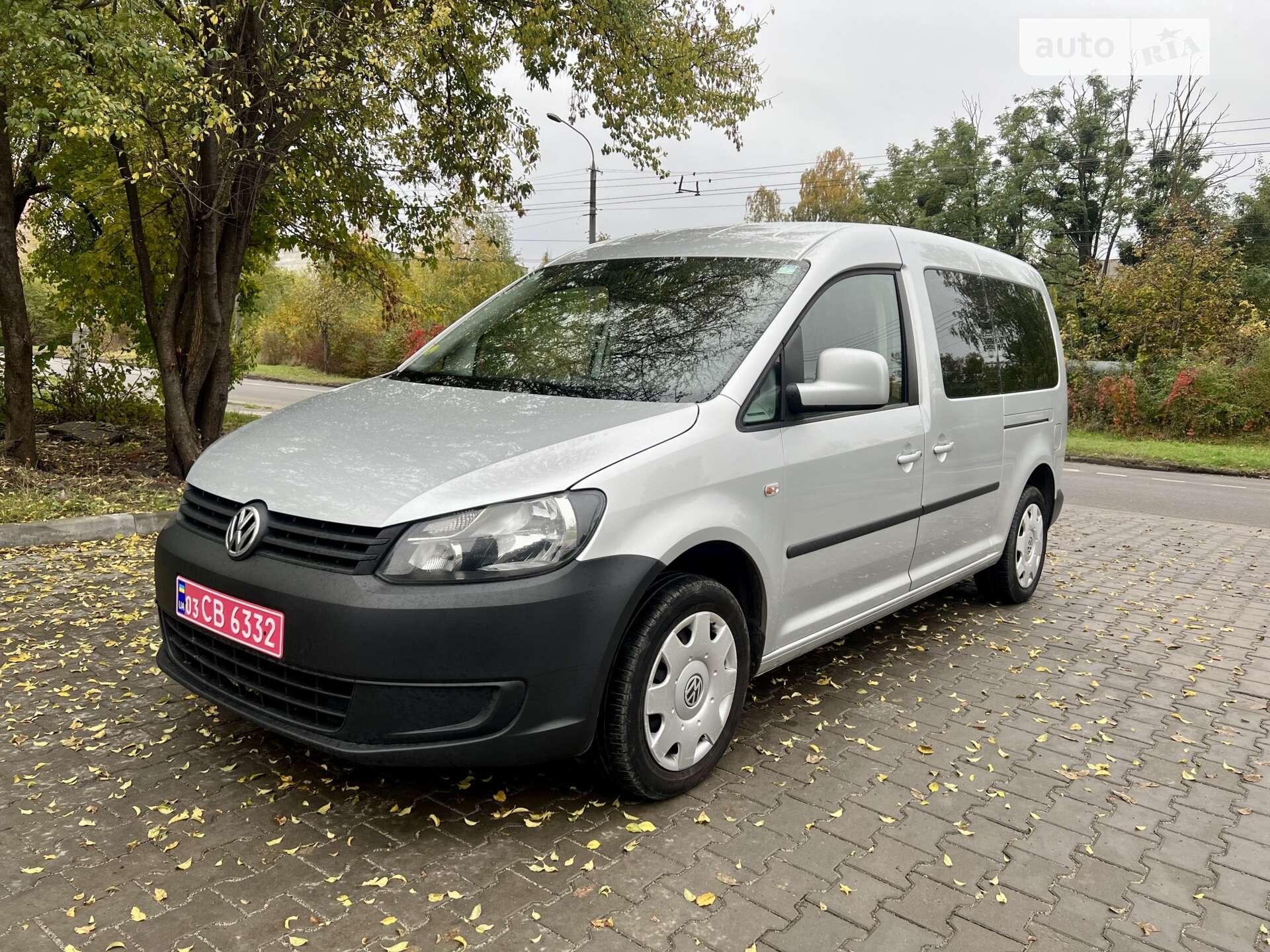 VOLKSWAGEN CADDY 2011