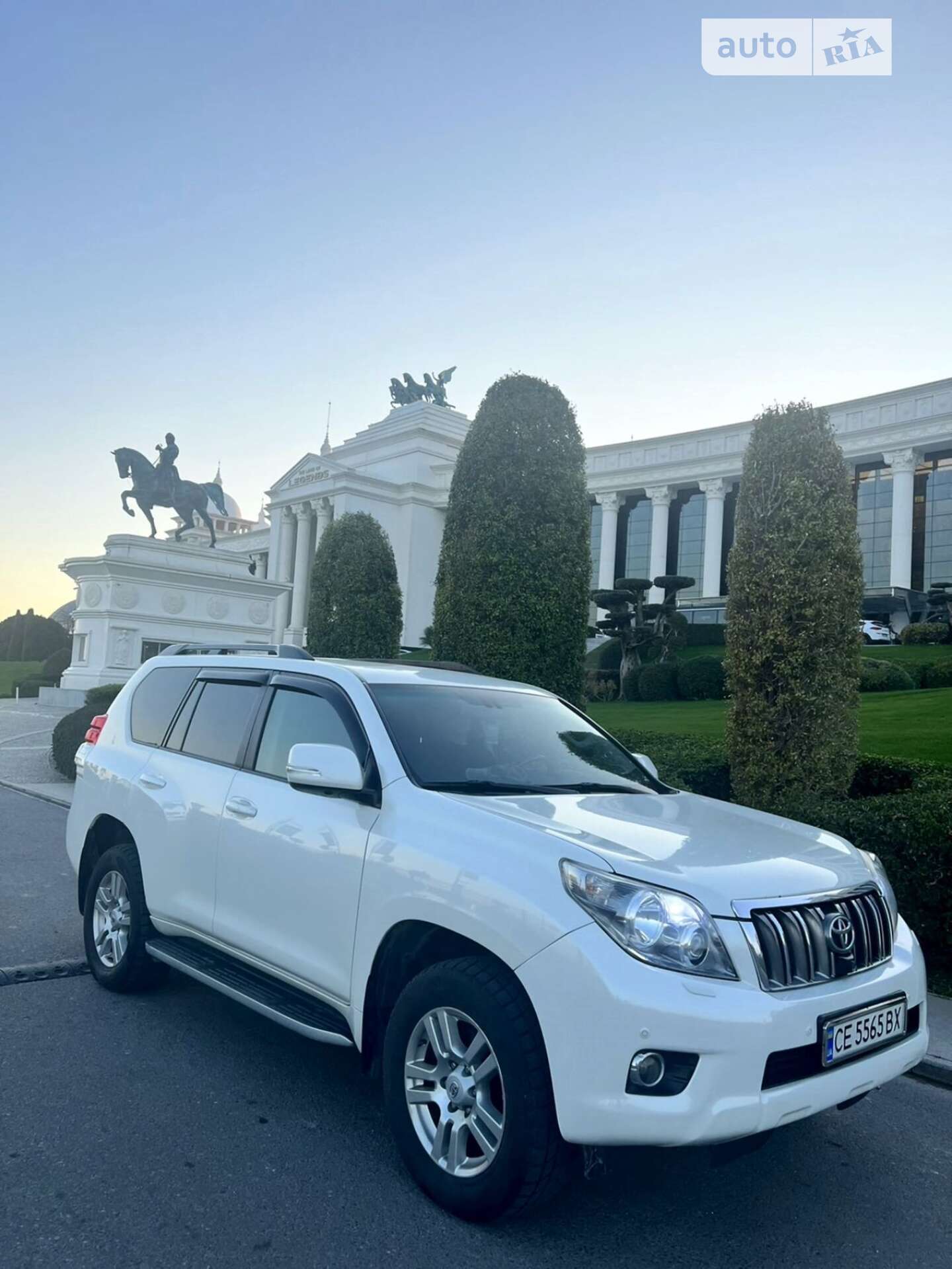 TOYOTA LAND CRUISER 150 2010