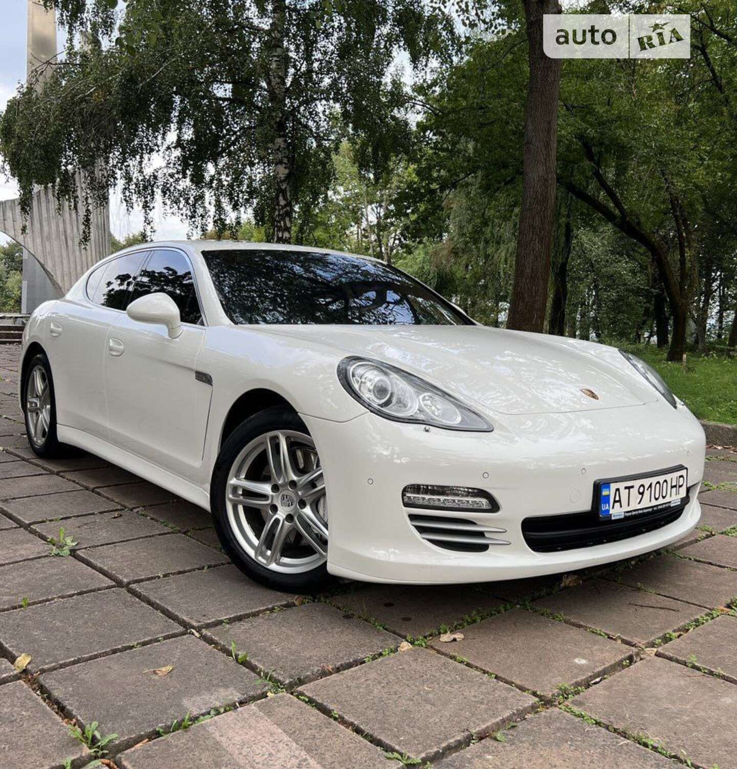 PORSCHE PANAMERA