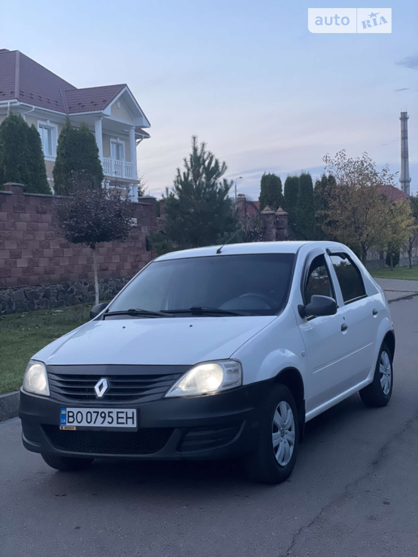 RENAULT LOGAN 2011