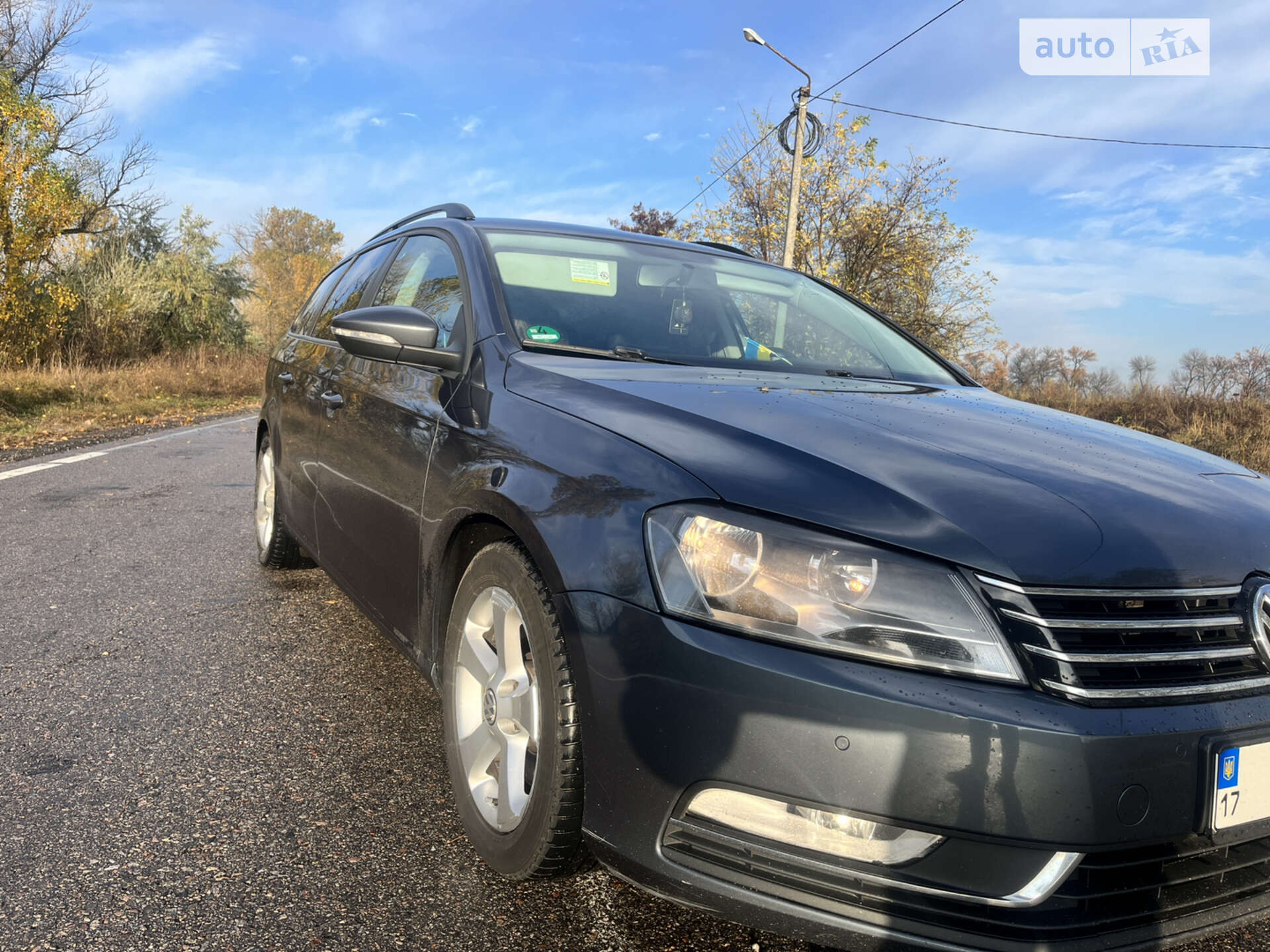 VOLKSWAGEN PASSAT 2011