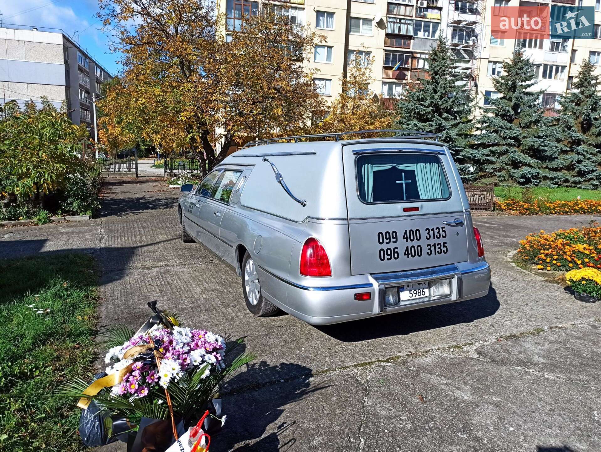 LINCOLN TOWN CAR 2004