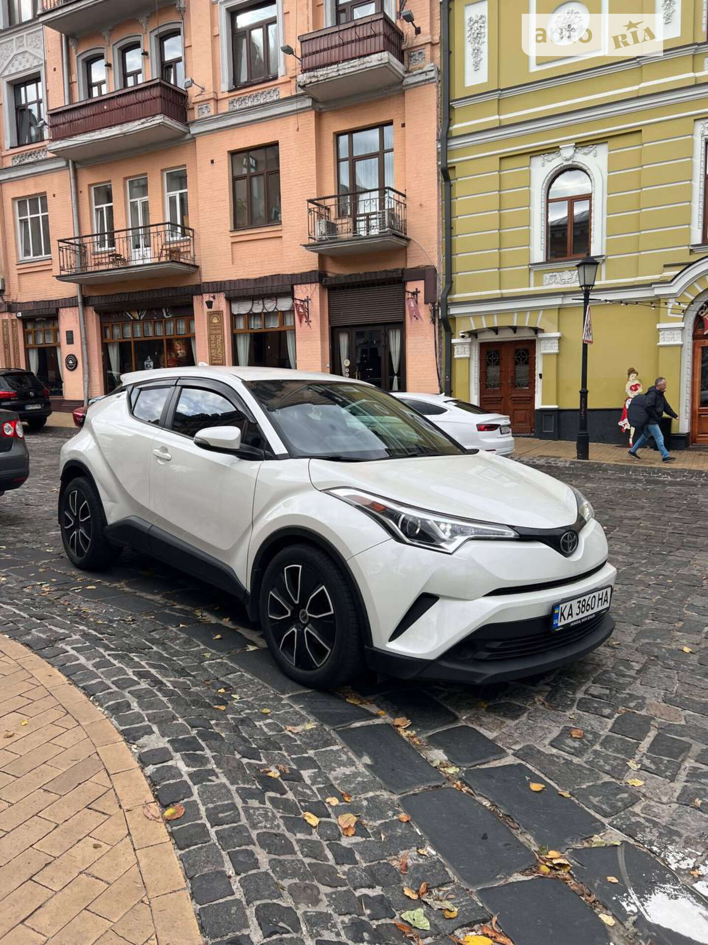 TOYOTA C-HR 2018