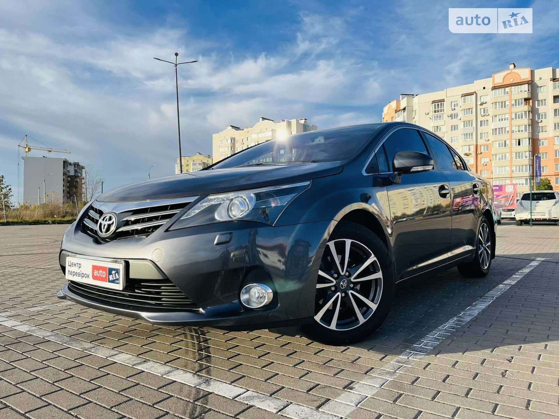 TOYOTA AVENSIS 2013