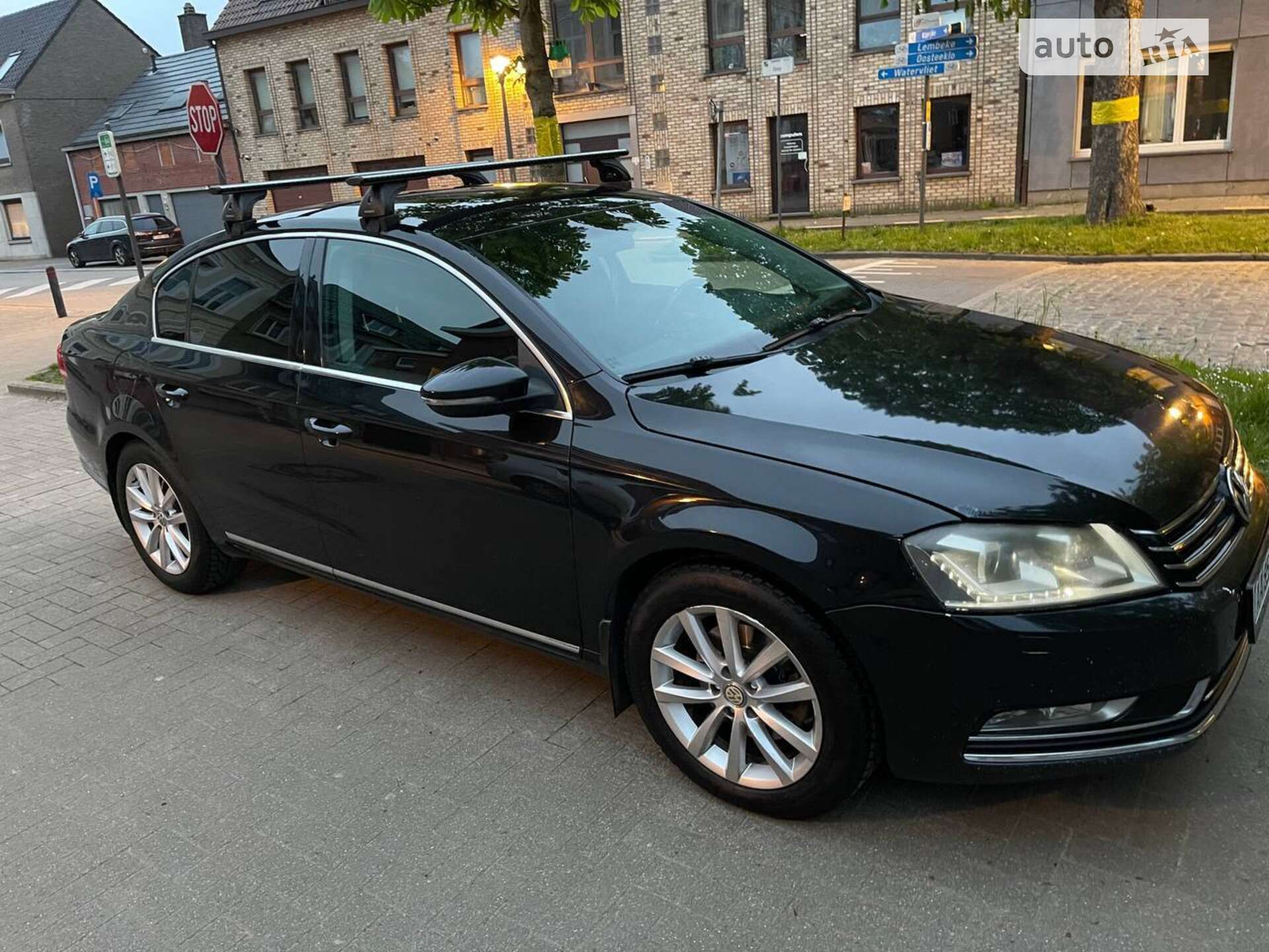 VOLKSWAGEN PASSAT 2012