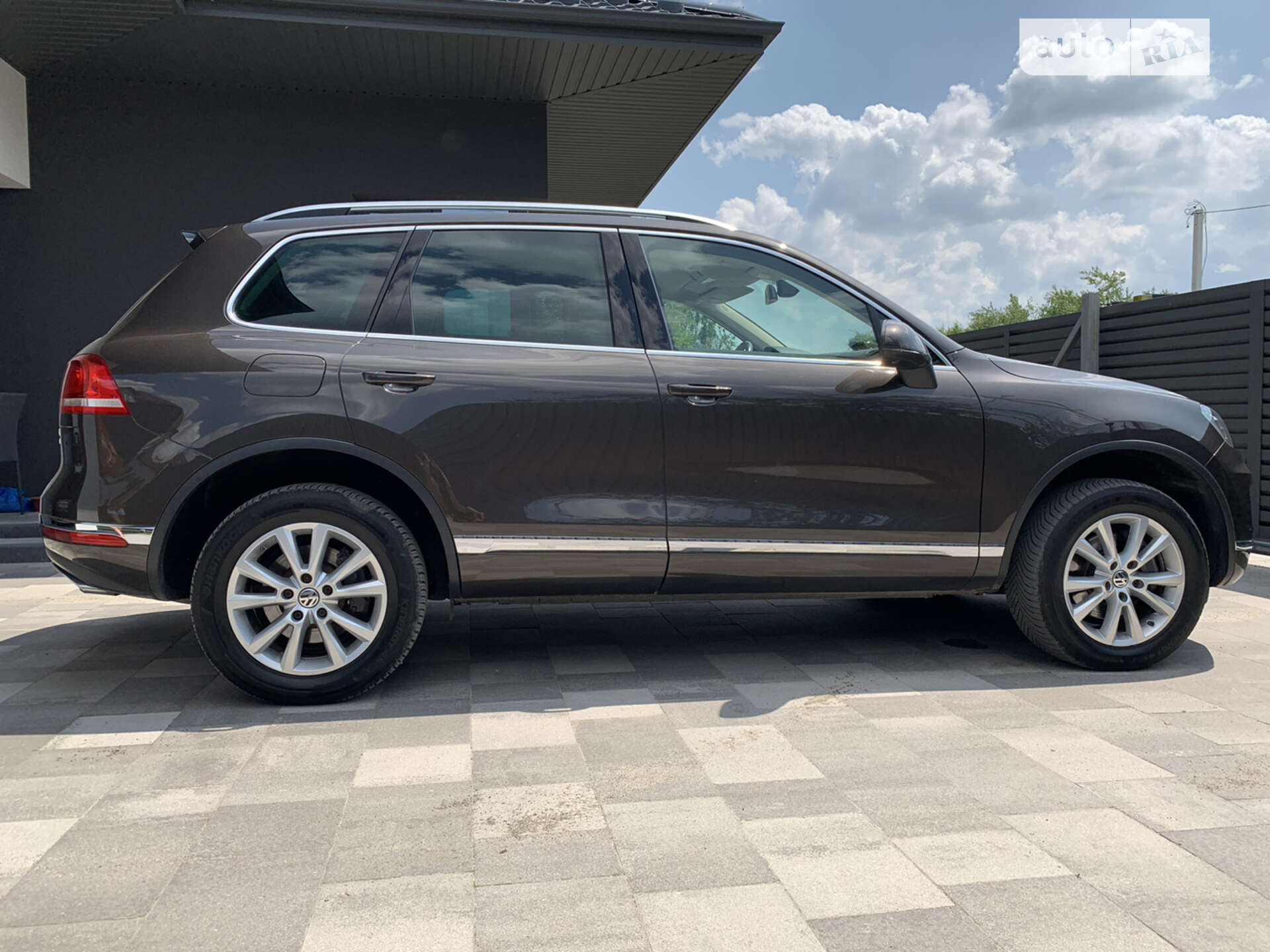 VOLKSWAGEN TOUAREG 2015