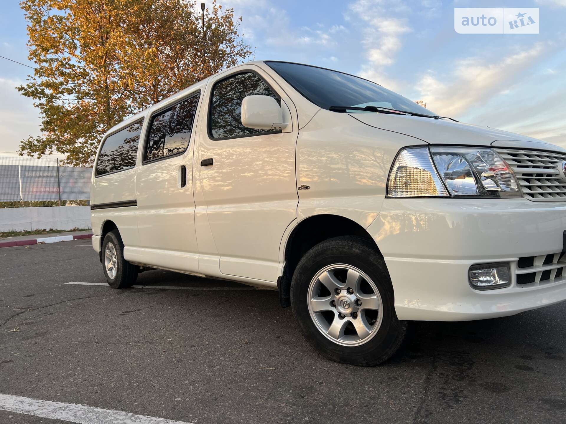TOYOTA HI ACE 2007