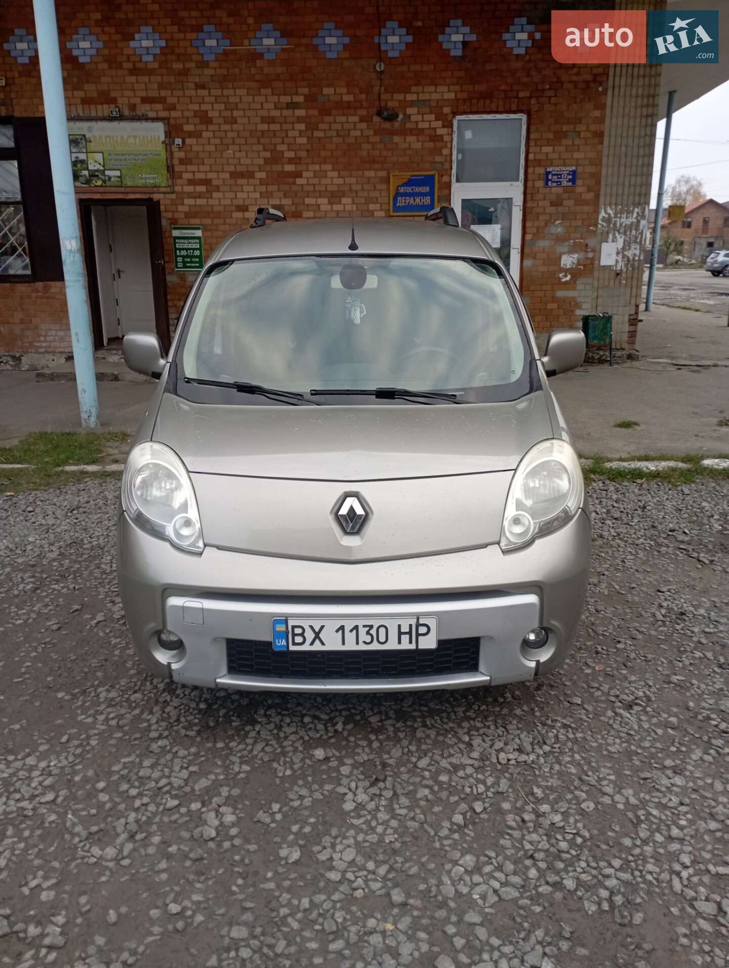 Головне фото звіту автомобіля RENAULT KANGOO 2011