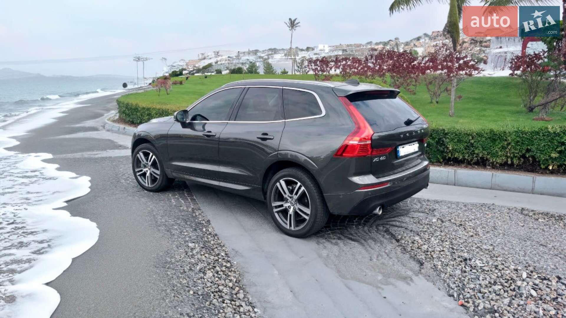 VOLVO XC60 2018