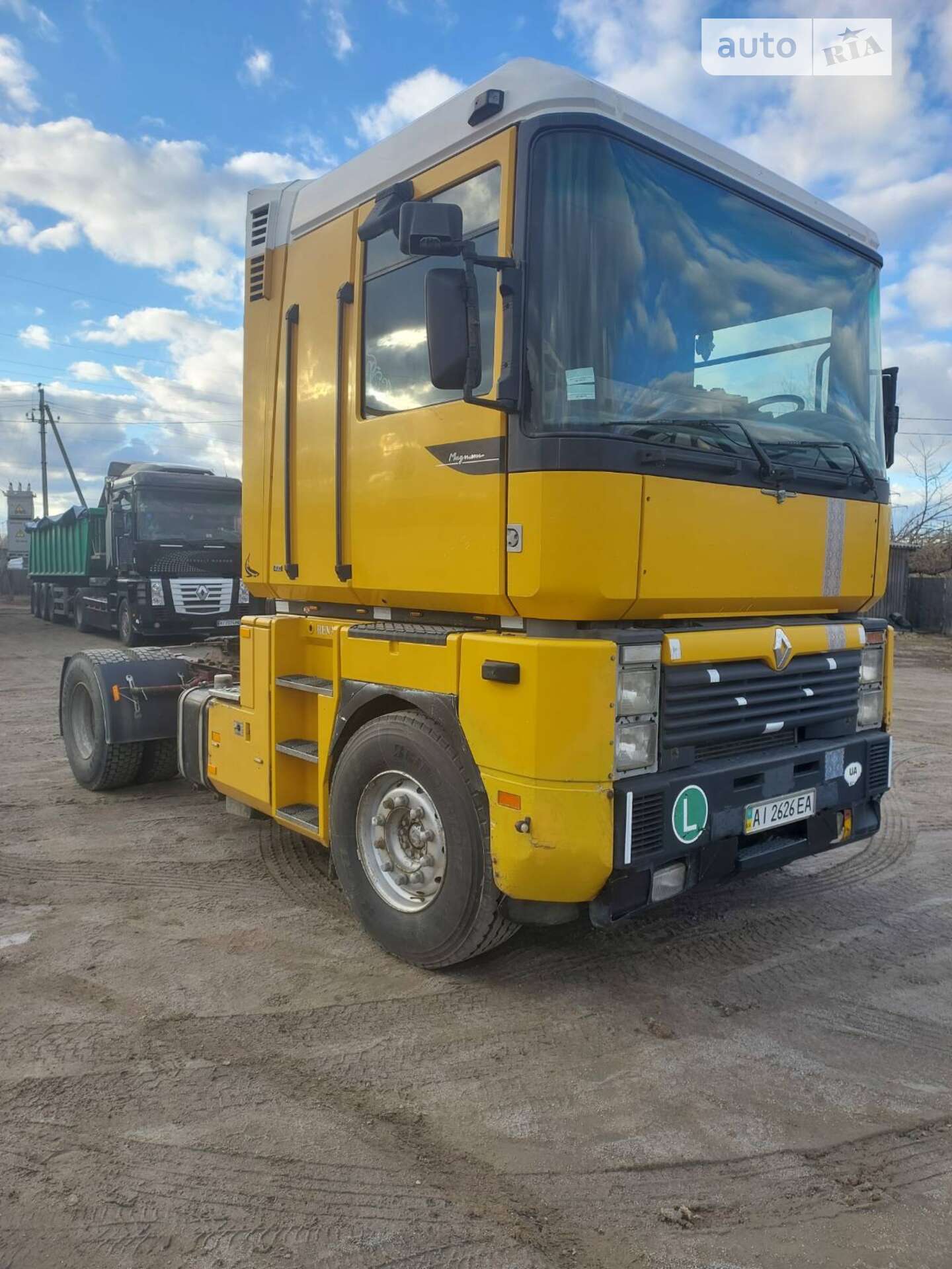 RENAULT MAGNUM 390.19 1997