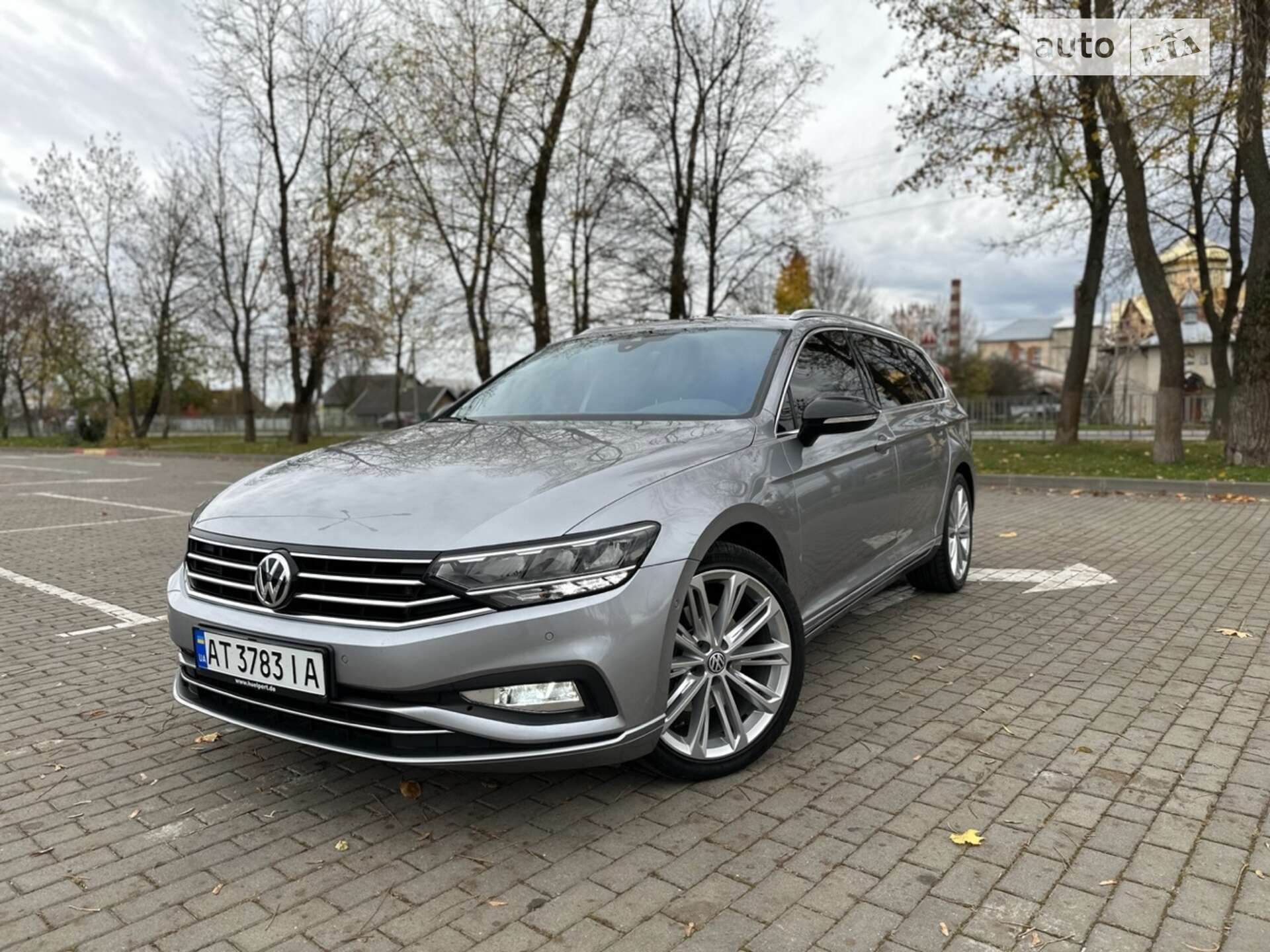 VOLKSWAGEN PASSAT 2019