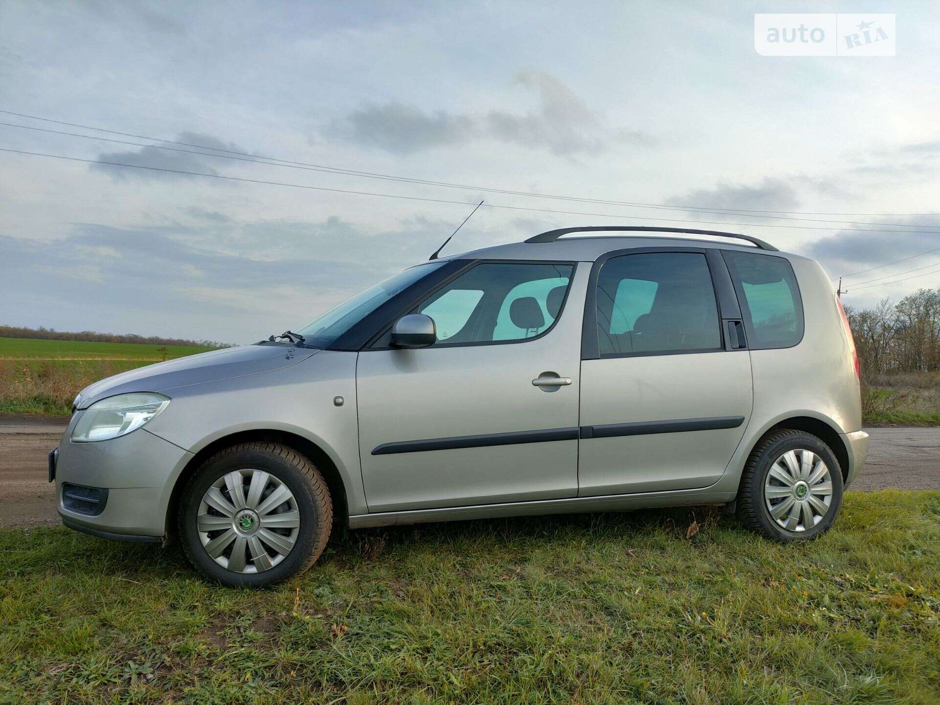 Головне фото звіту автомобіля SKODA ROOMSTER 2008