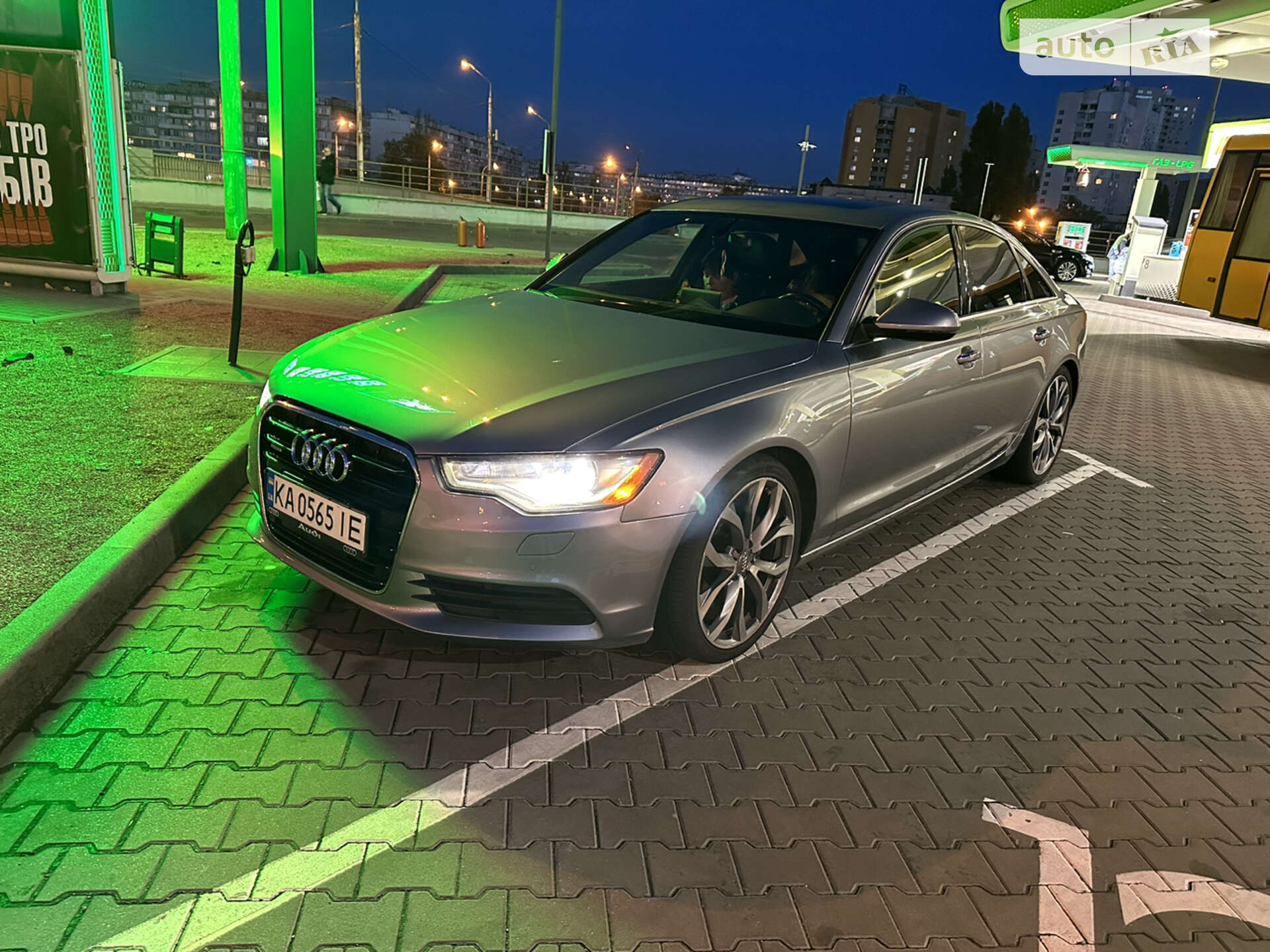 AUDI A6