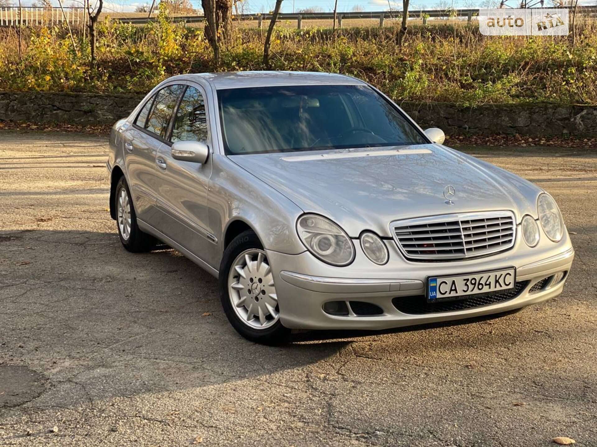 MERCEDES-BENZ E 200 2004
