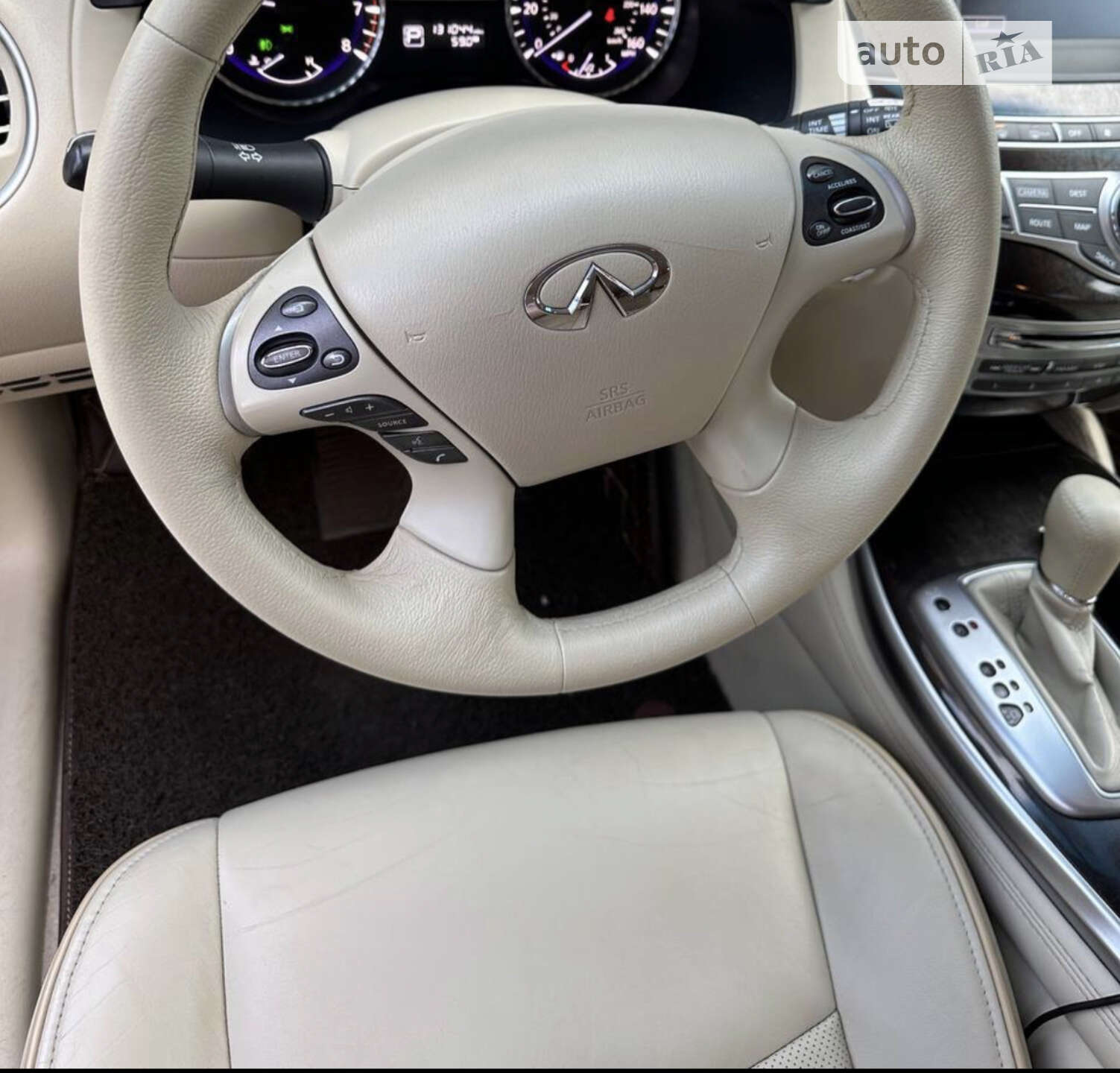Infiniti JX35 2013
