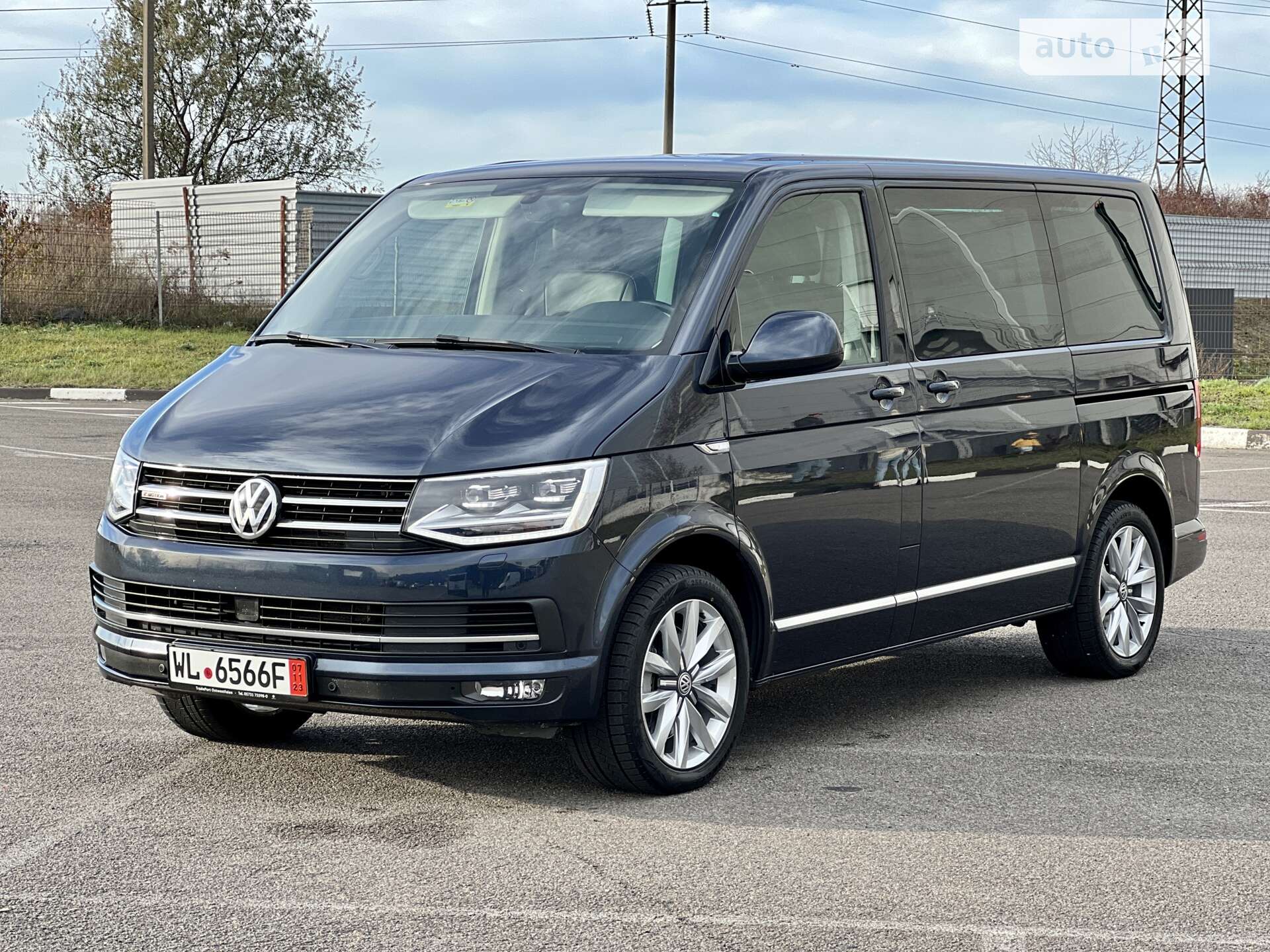 VOLKSWAGEN MULTIVAN 2019