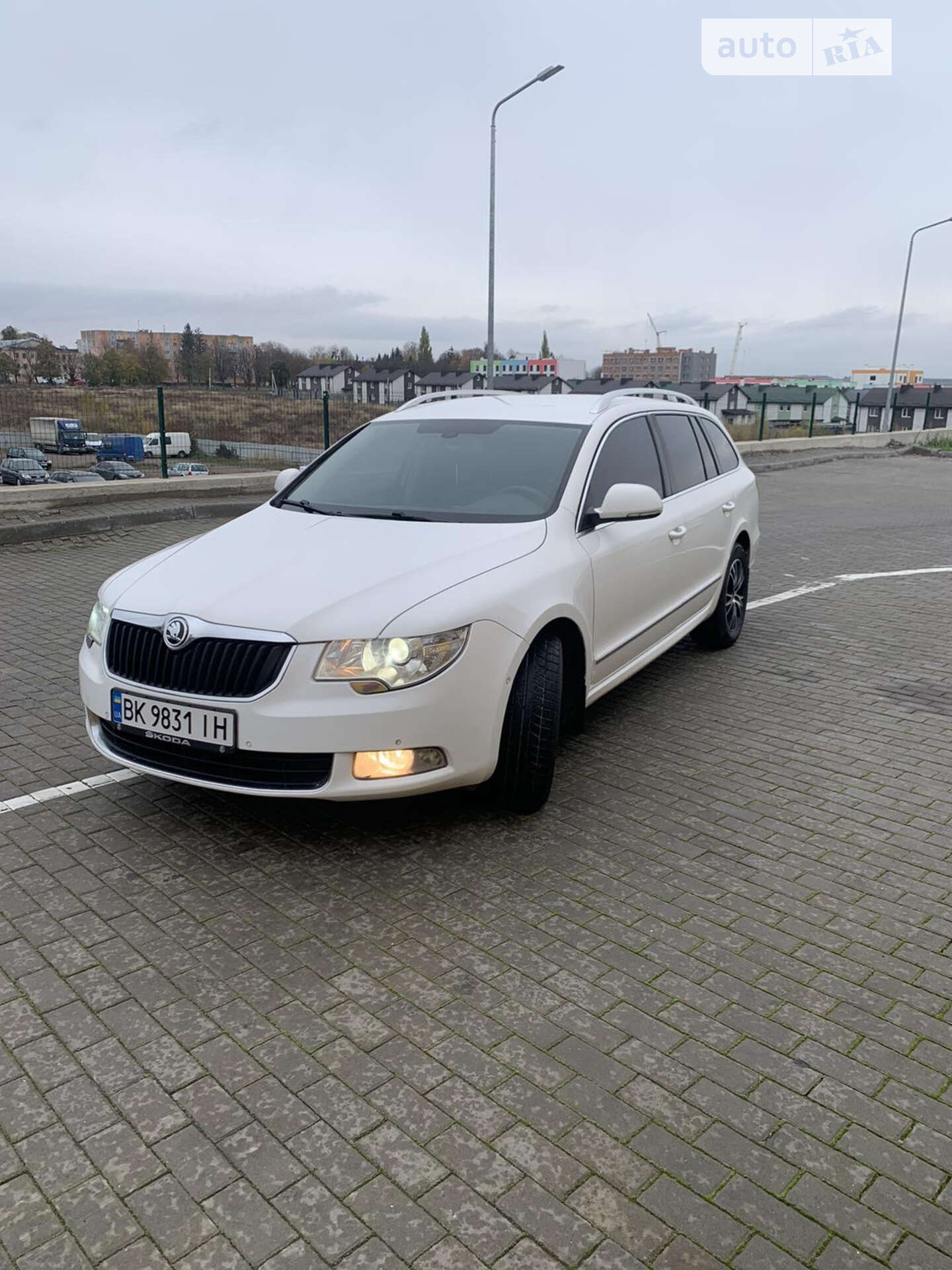 Skoda Superb 2012