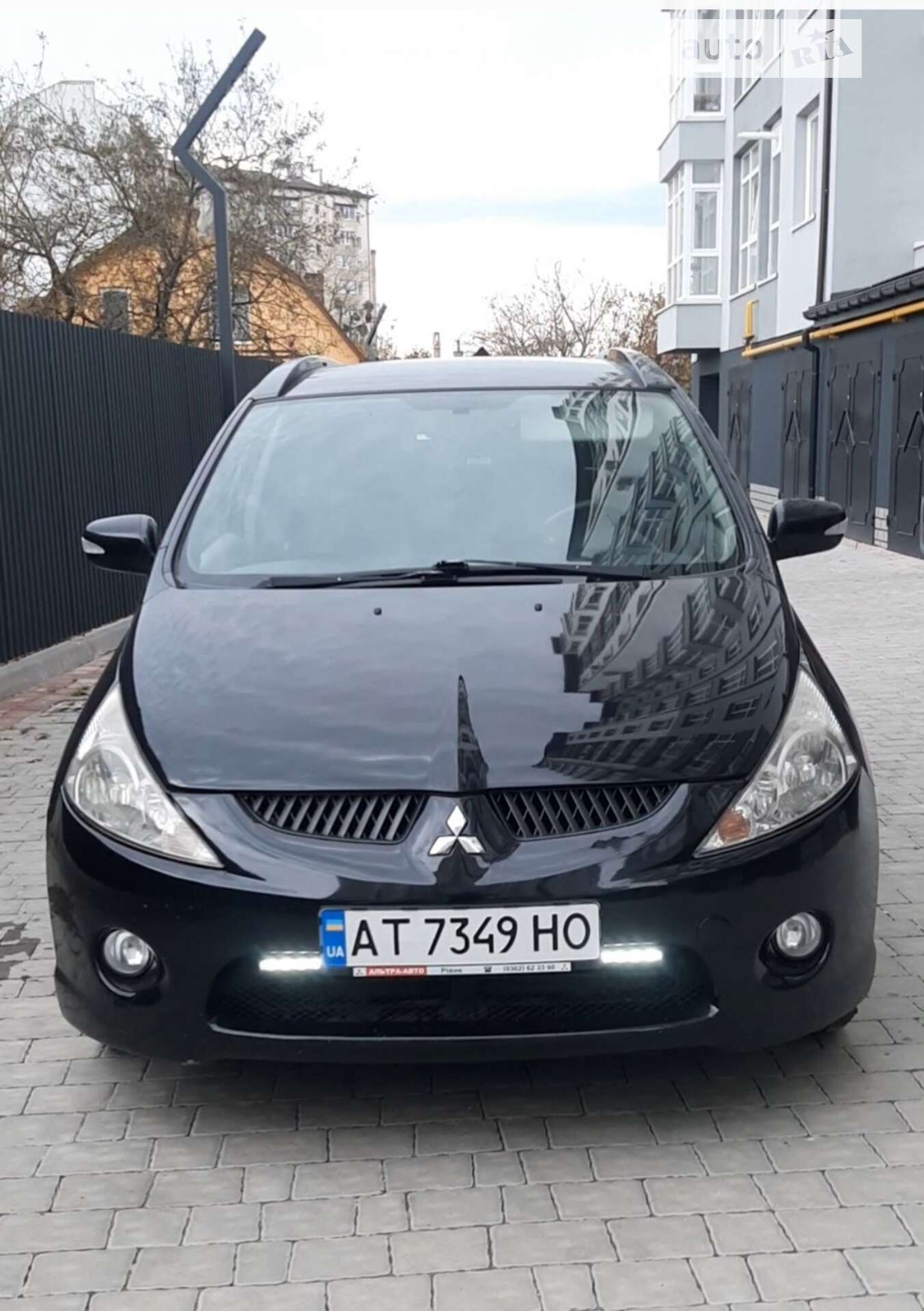 MITSUBISHI GRANDIS 2008