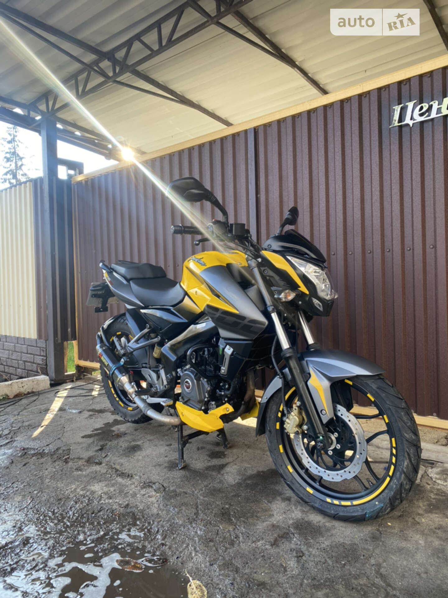 BAJAJ PULSAR NS200 2019