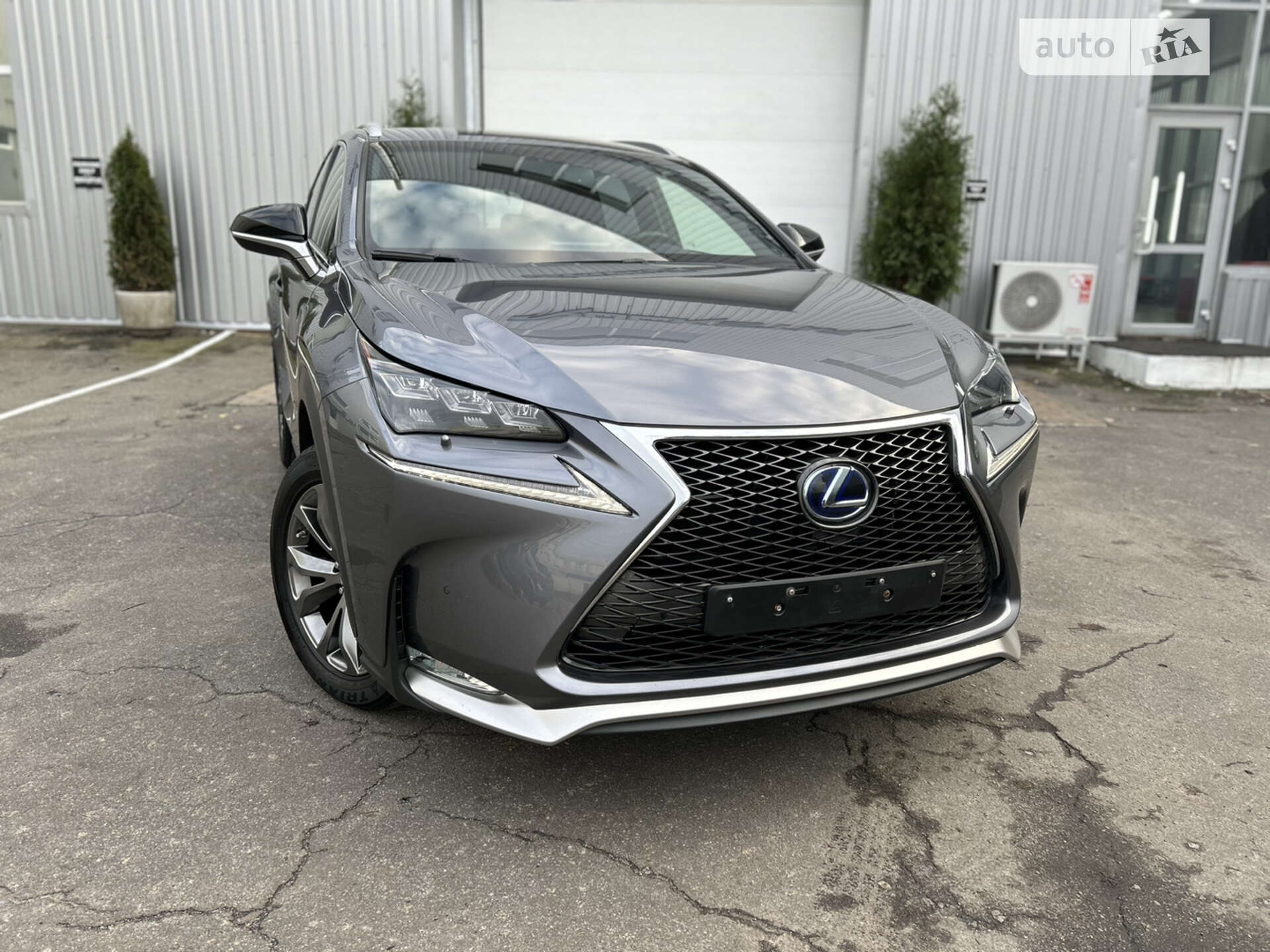 LEXUS NX 300H 2017