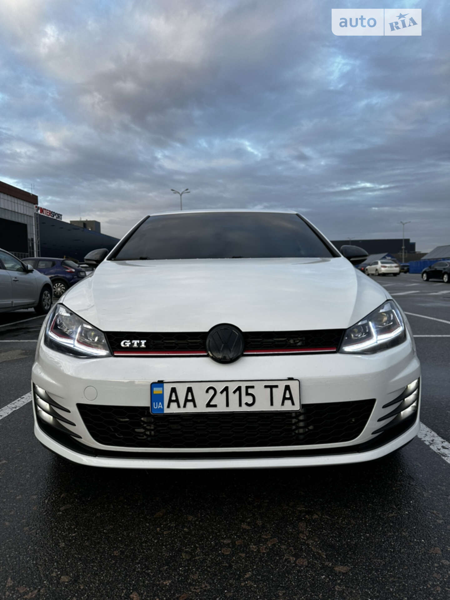 VOLKSWAGEN GOLF 2017