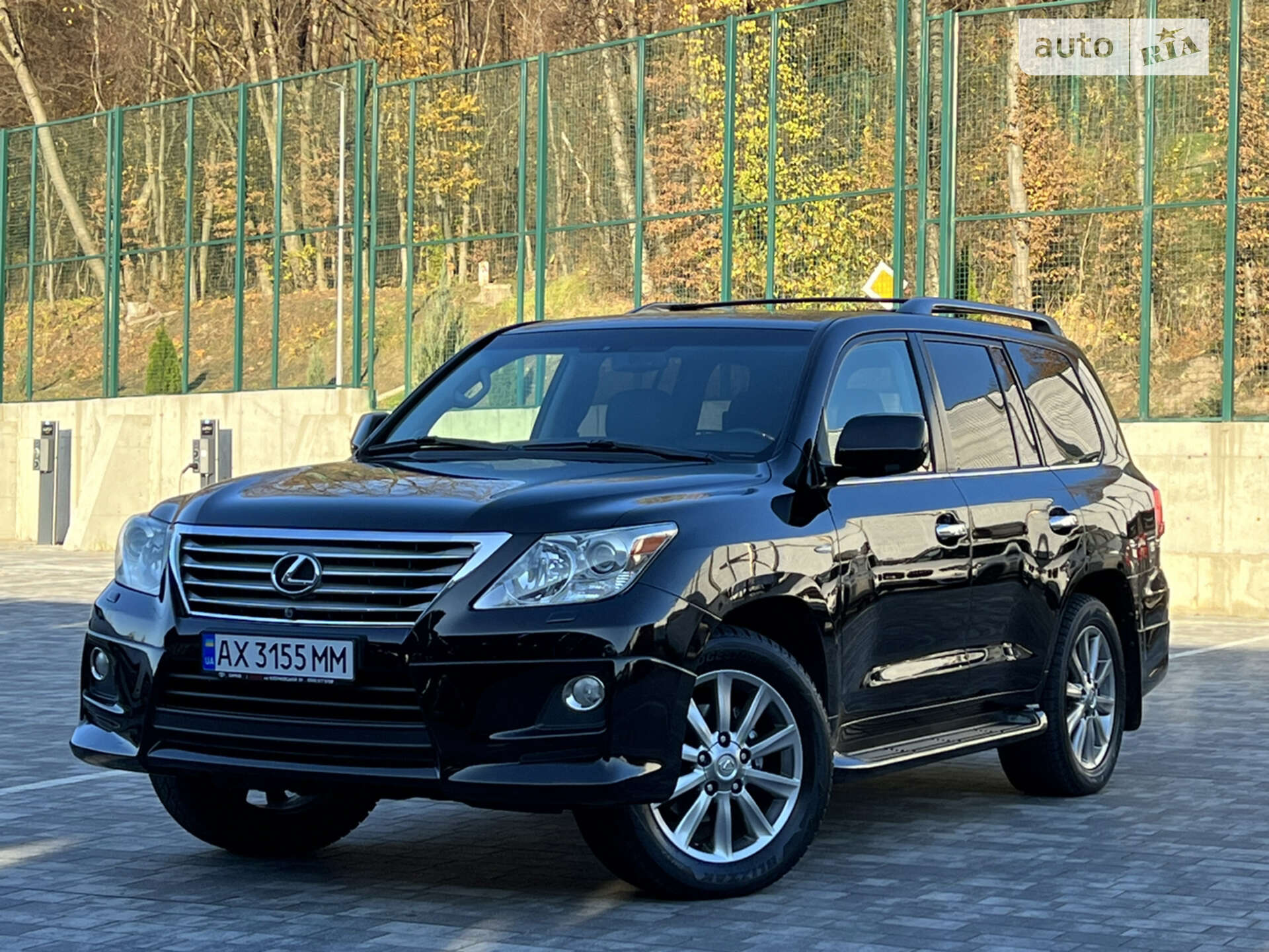 Lexus LX 2010