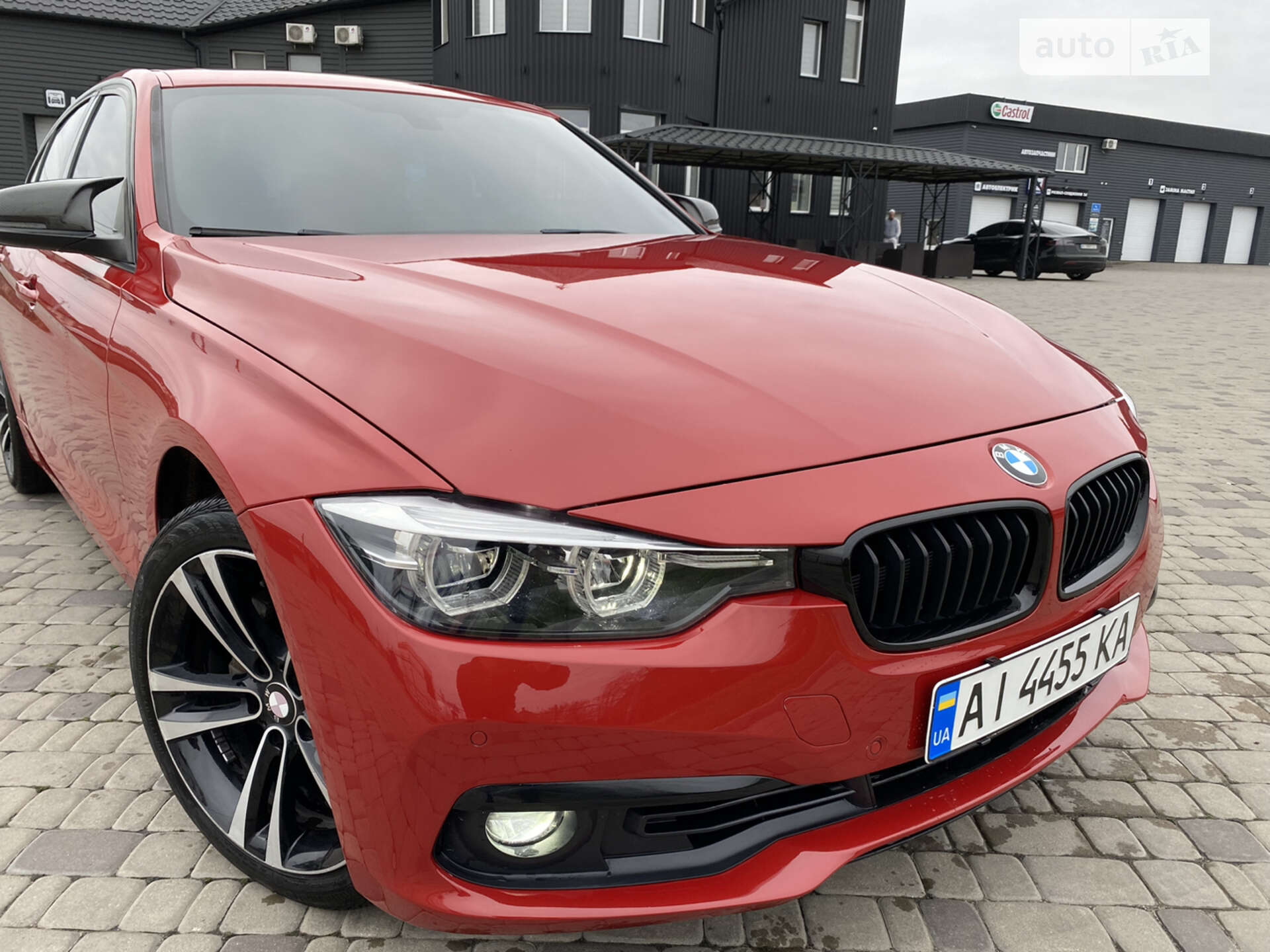 Головне фото звіту автомобіля BMW 330I 2018