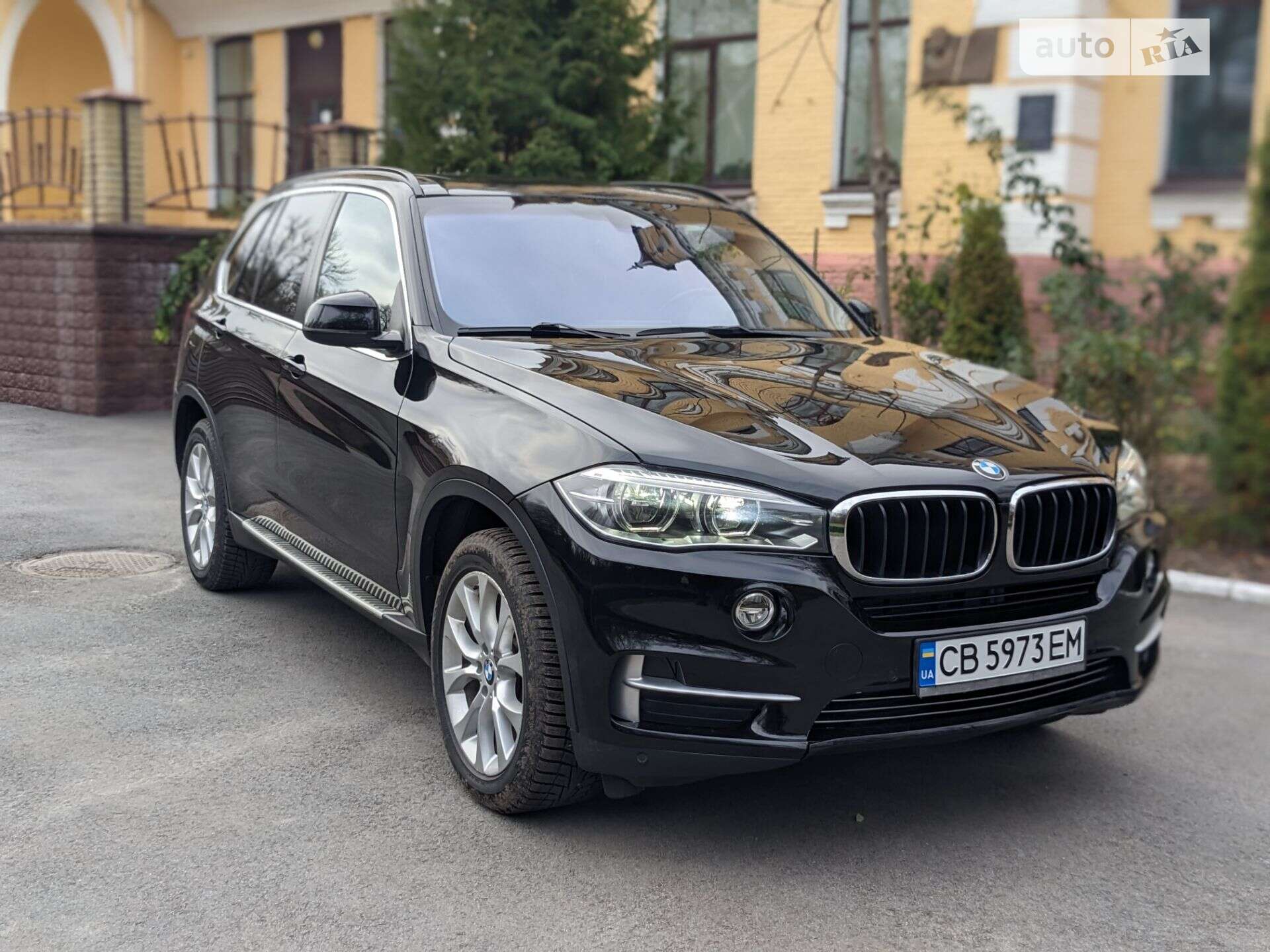 Головне фото звіту автомобіля BMW X5 2016