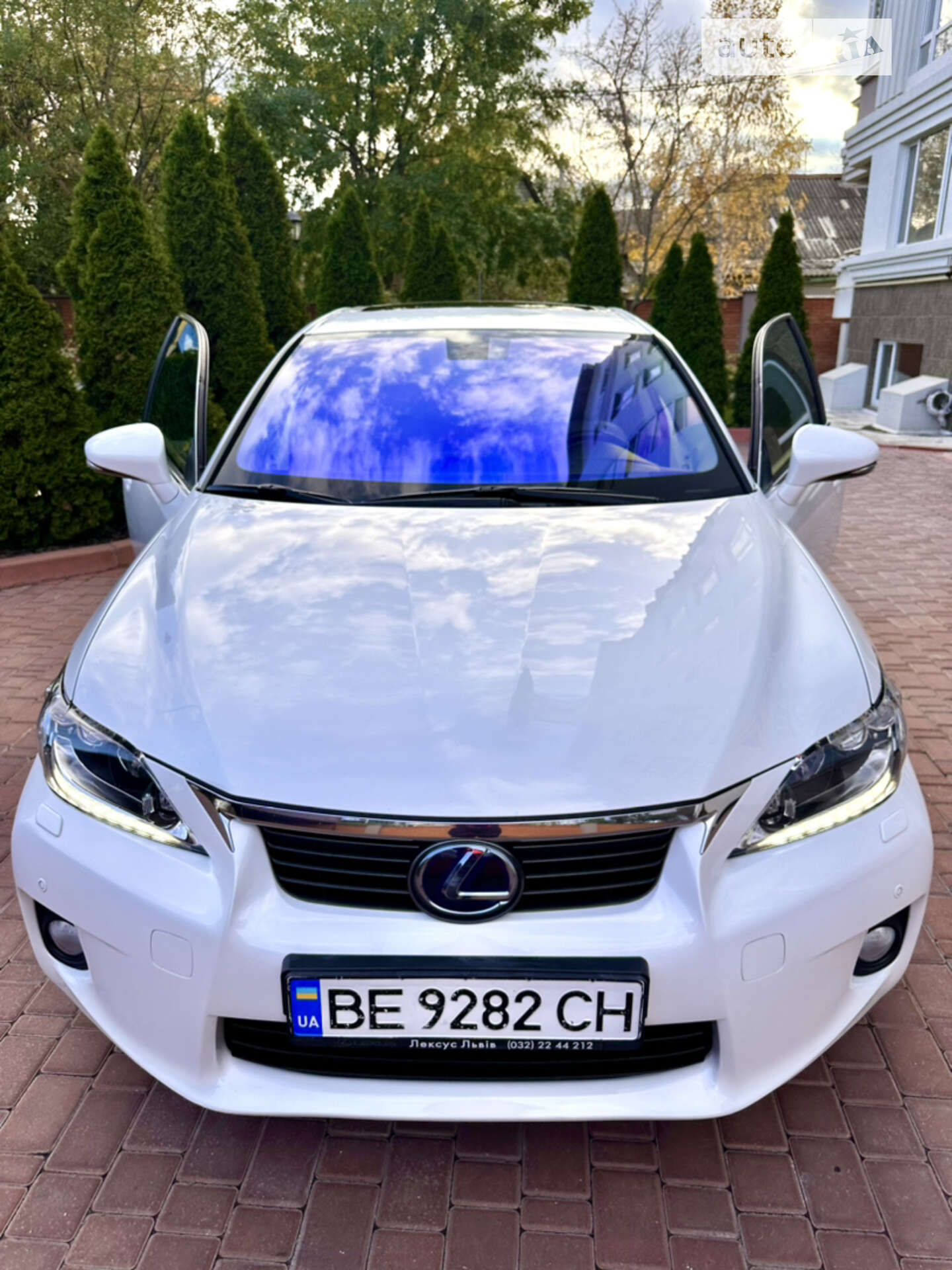 LEXUS CT 200H 2011