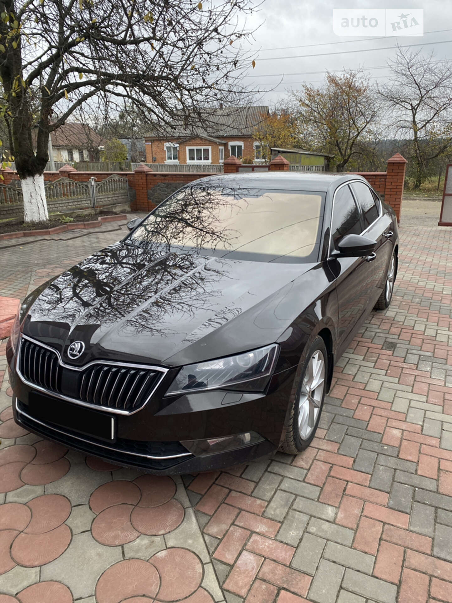 Головне фото звіту автомобіля SKODA SUPERB 2016