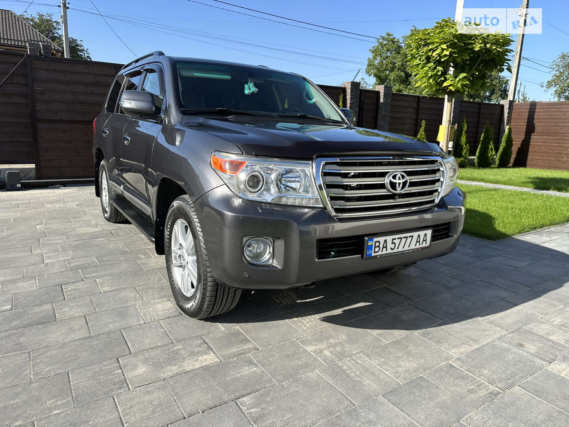 Toyota Land Cruiser 2013