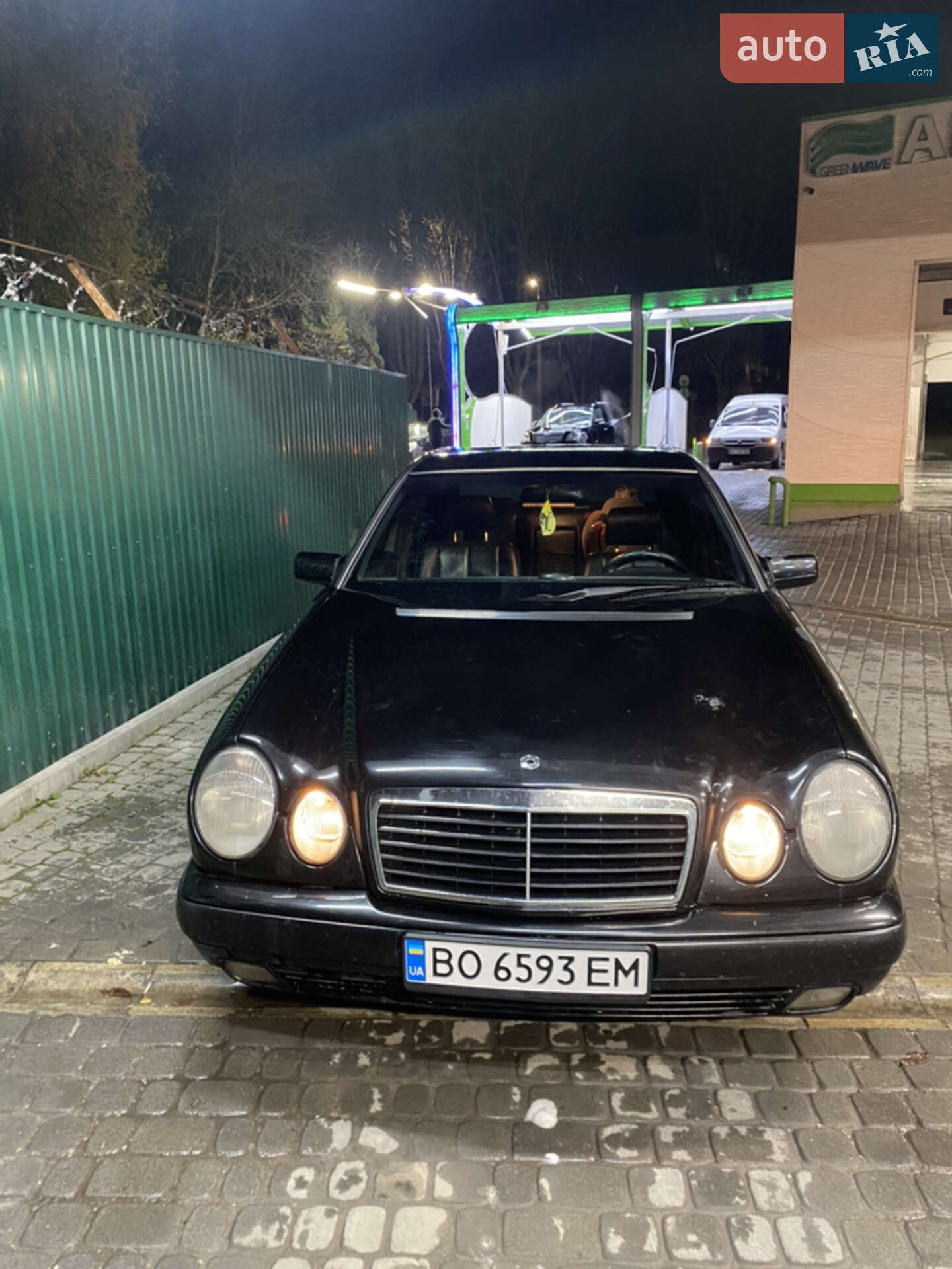 MERCEDES-BENZ E 230 1997