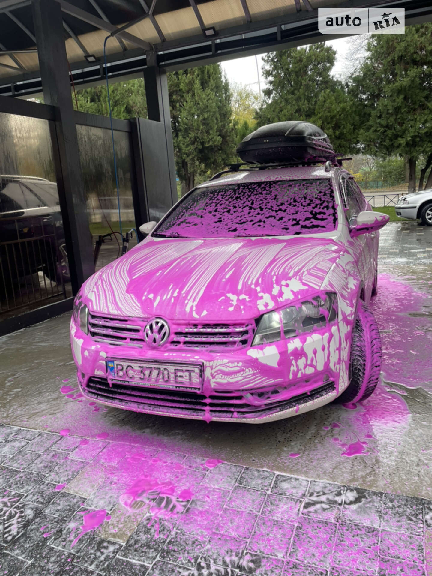 VOLKSWAGEN PASSAT 2011