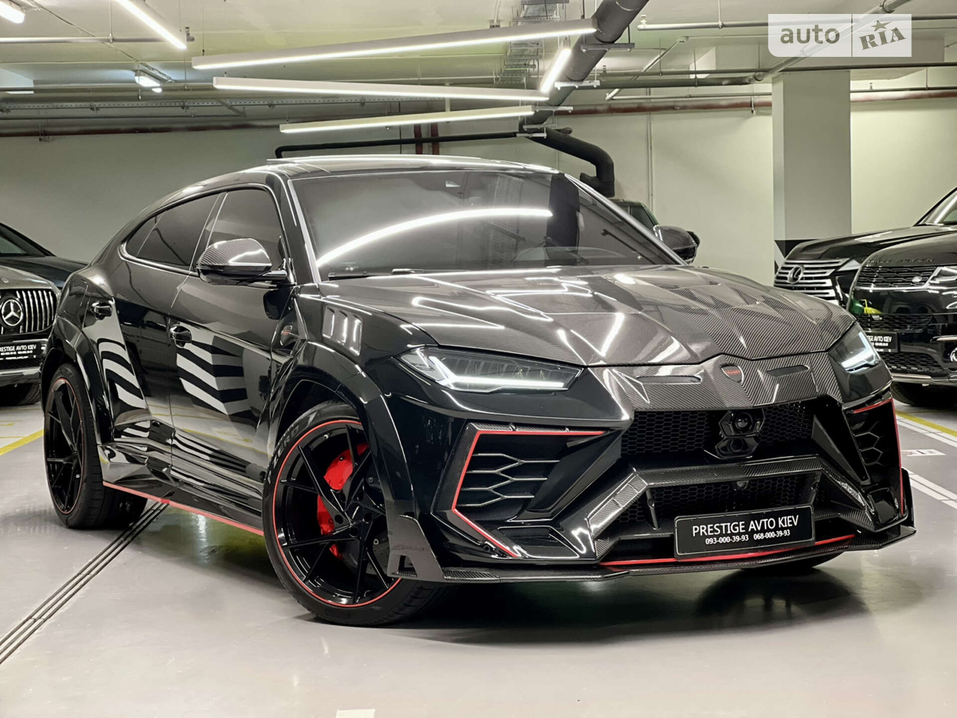 LAMBORGHINI URUS SUV 2018