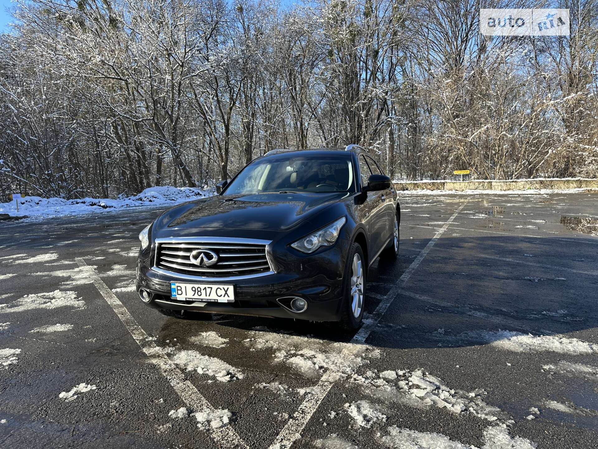 INFINITI FX37 2012