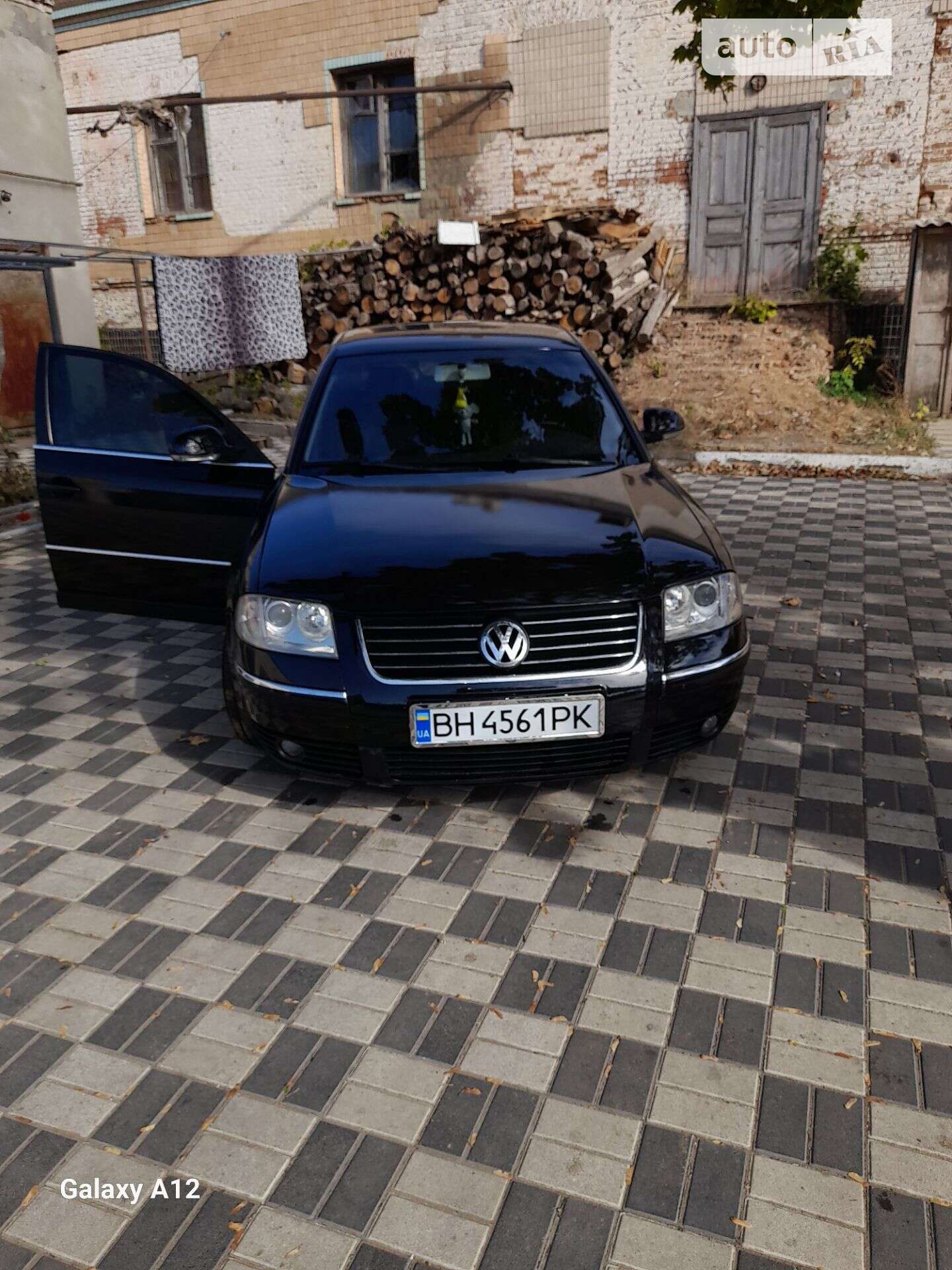 VOLKSWAGEN PASSAT 2004