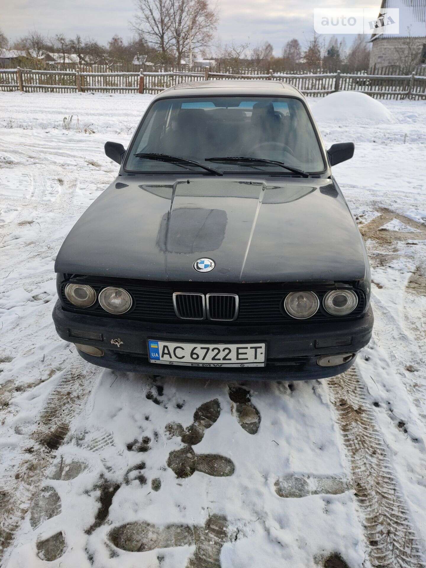BMW 324 1988