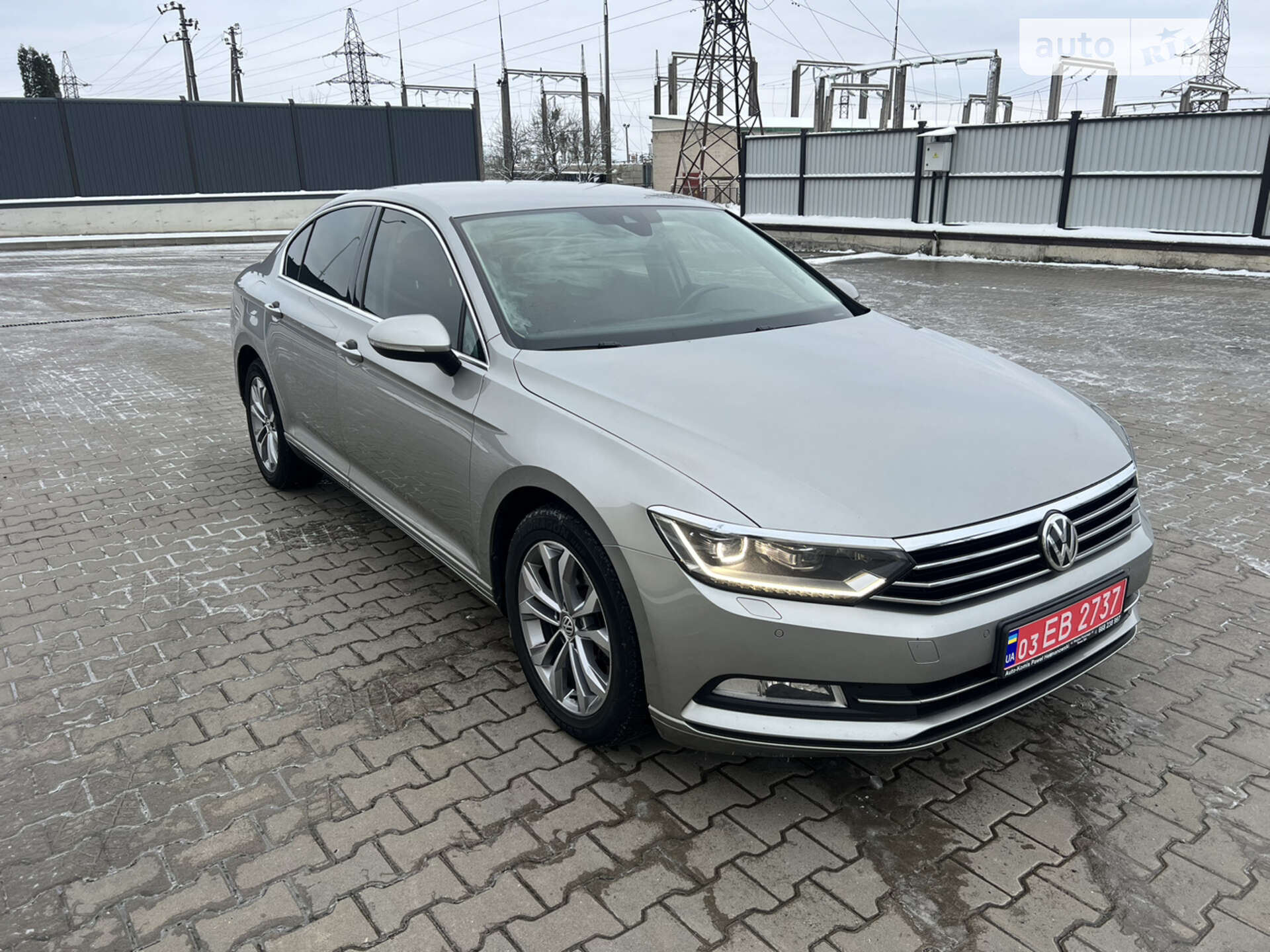 VOLKSWAGEN PASSAT 2014