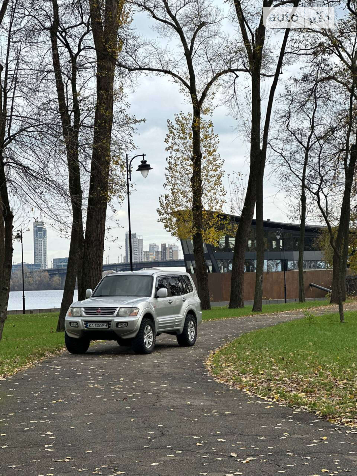 Головне фото звіту автомобіля MITSUBISHI PAJERO 2001