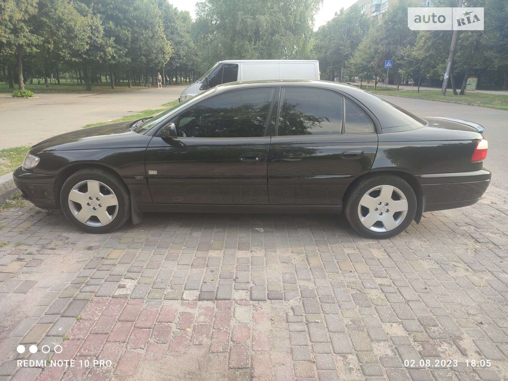 OPEL OMEGA 2000