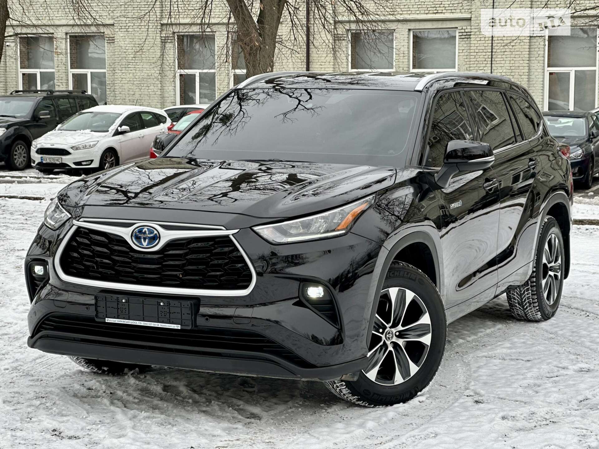 TOYOTA HIGHLANDER HYBRID