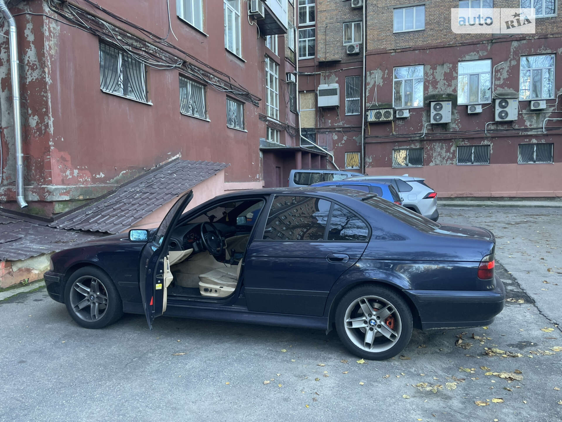 BMW 523I 1999