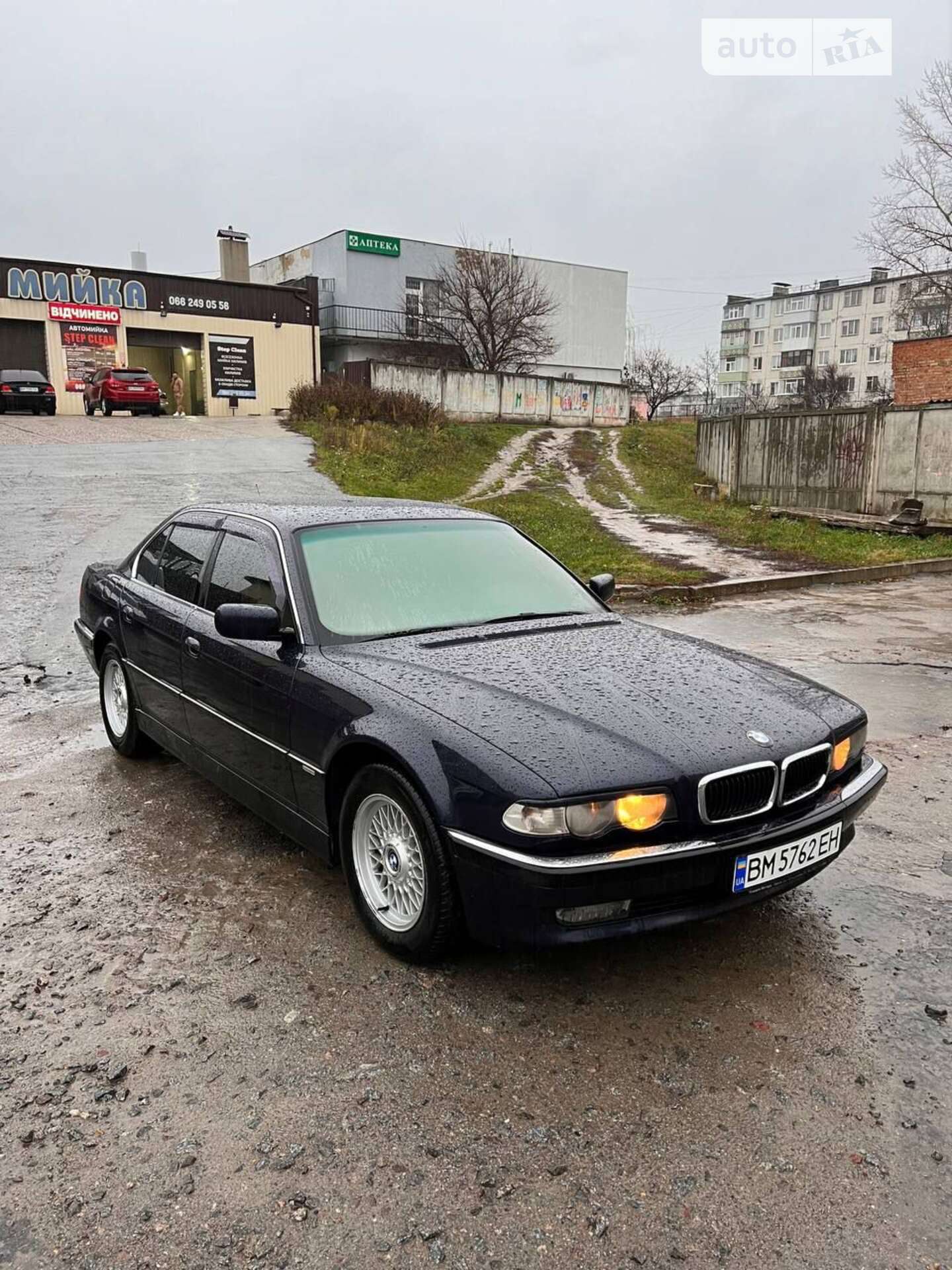 BMW 735I 1999
